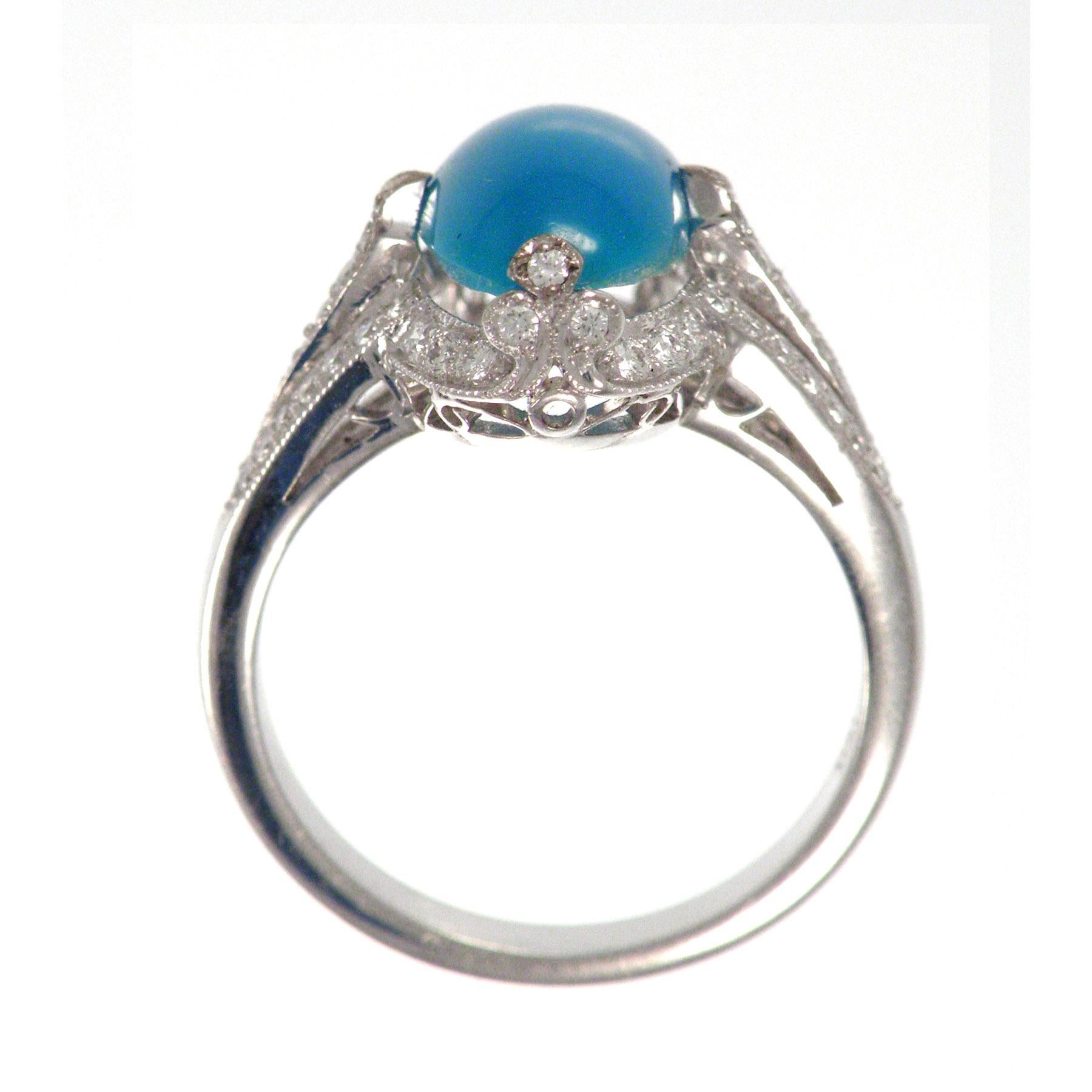 Antique style in Art Deco design 
with Turquoise and Diamond
Has been kept in an excellent condition
Ring Size 6.5