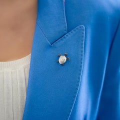 18K White Gold Turtle Blue Sapphire and Diamond Brooch