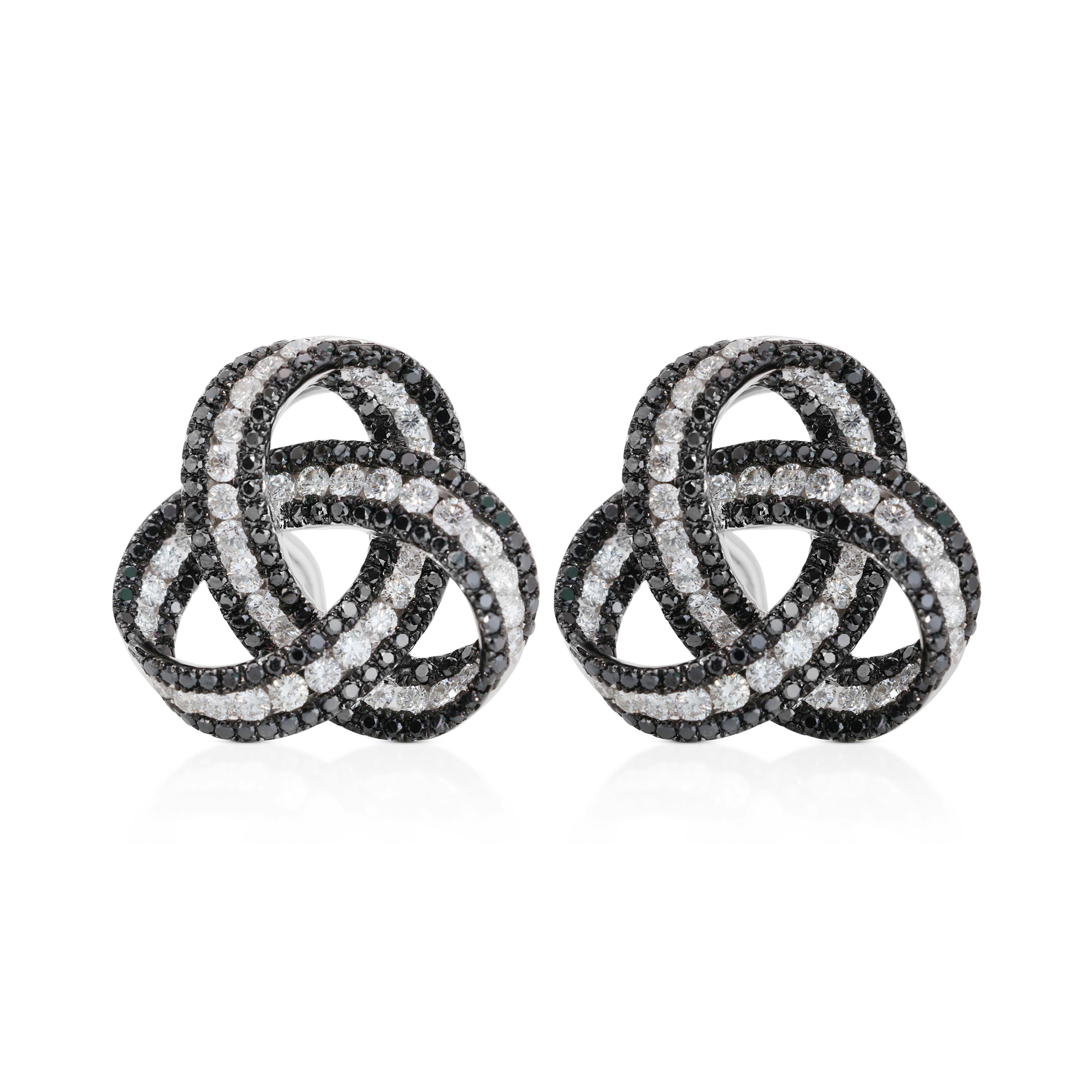 18k White Gold Twist Knot Stud Earrings with 3.85 Carat of Natural Diamonds For Sale 3