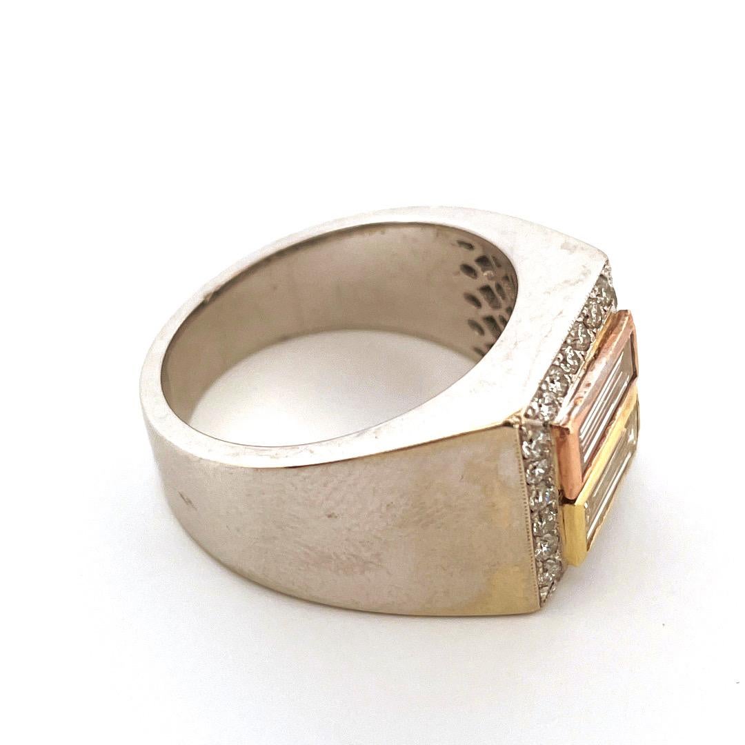 Modern 18k White Gold Unisex Baguette Ring