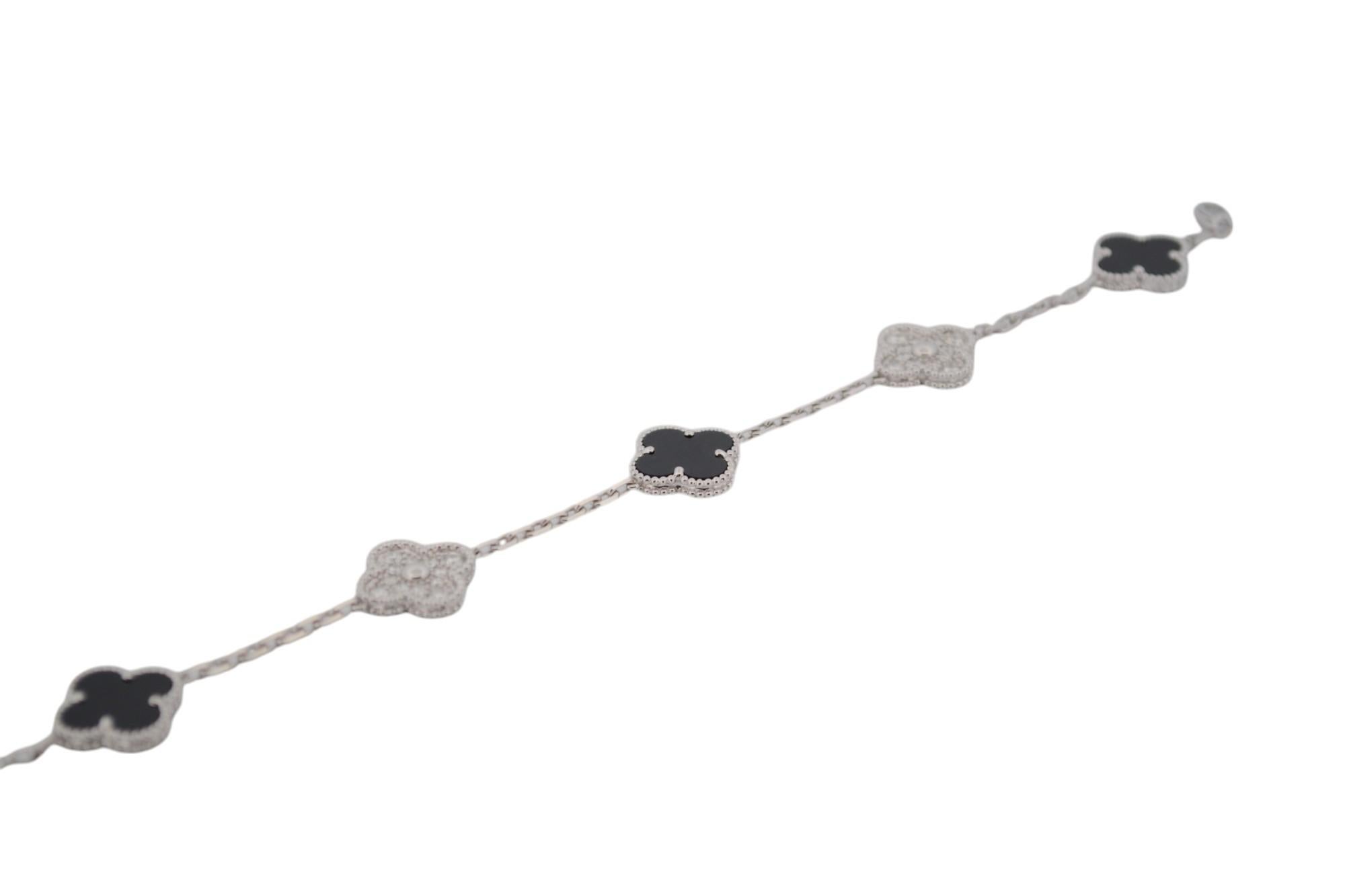 Brilliant Cut 18K White Gold Van Cleef&Arpels Alhambra bracelet with onyx and diamonds