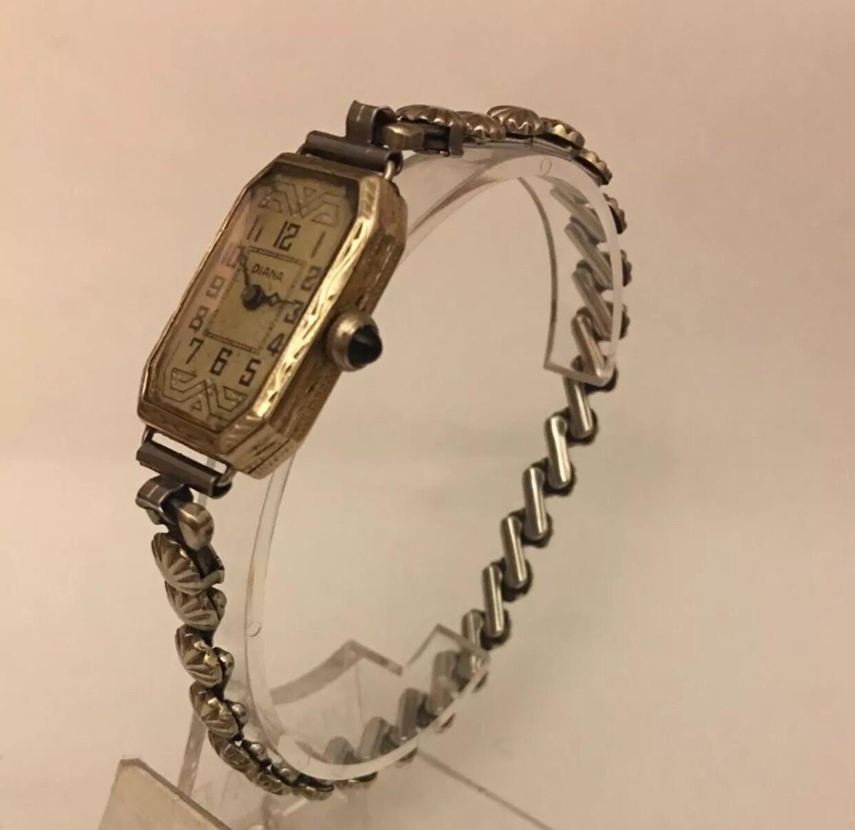 18 Karat White Gold Vintage 1920s Hand-Winding Swiss Made Cocktail Watch 7