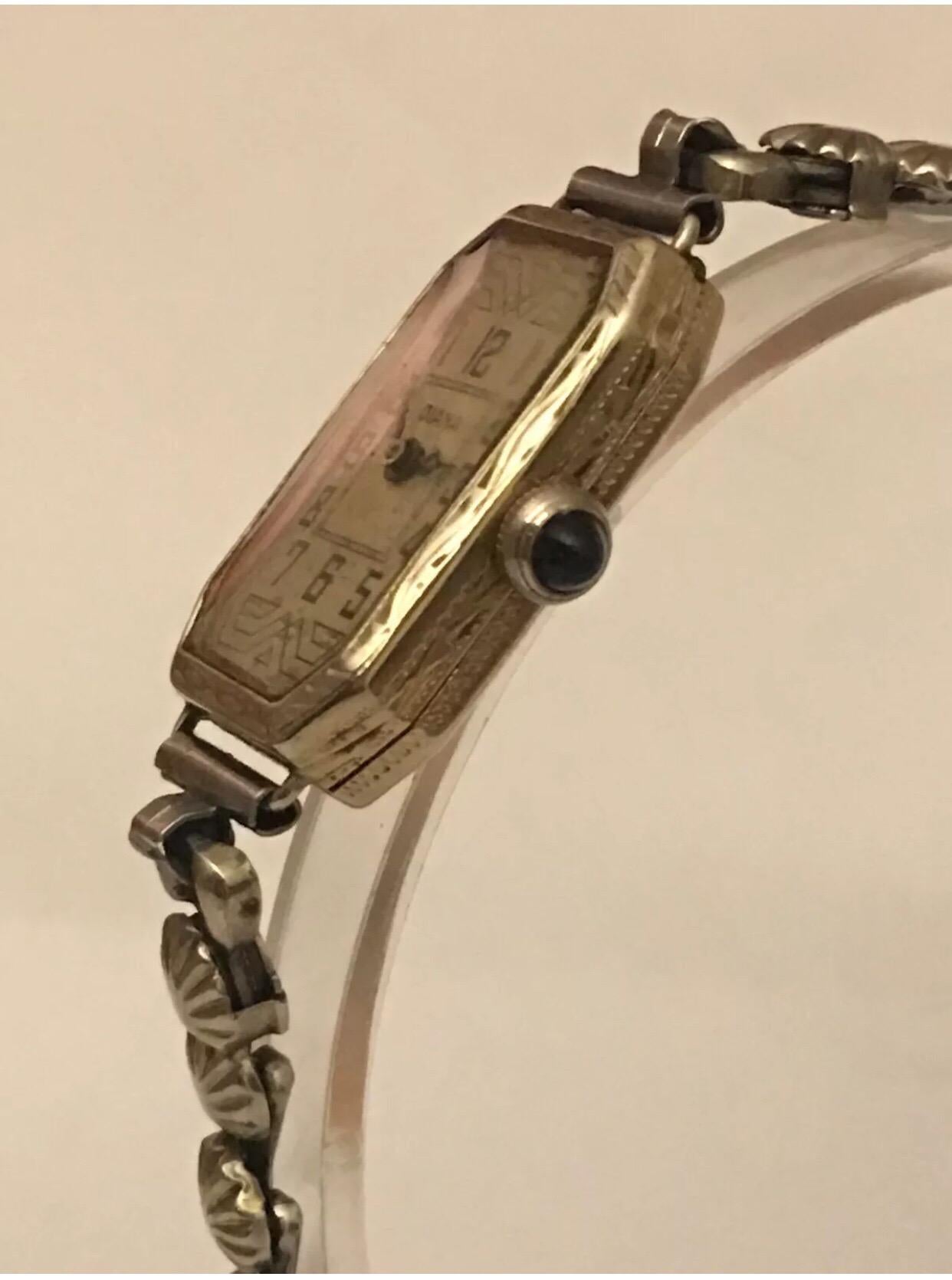18 Karat White Gold Vintage 1920s Hand-Winding Swiss Made Cocktail Watch 3