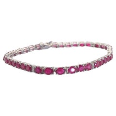 18k White Gold Vintage 9.20ct Oval Ruby & 0.13ct Diamond Fine Bracelet