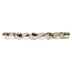 18K White Gold Wavebound Bangle with Natural Diamonds IdunnCollection