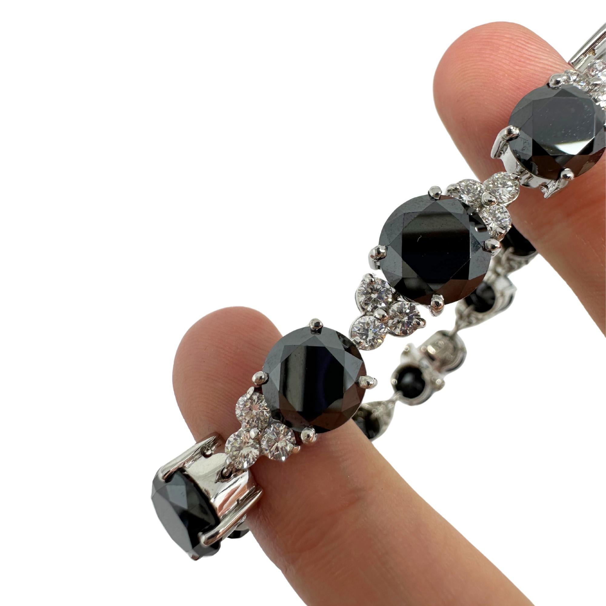 18k White Gold White and Black Diamond Bracelet For Sale 5