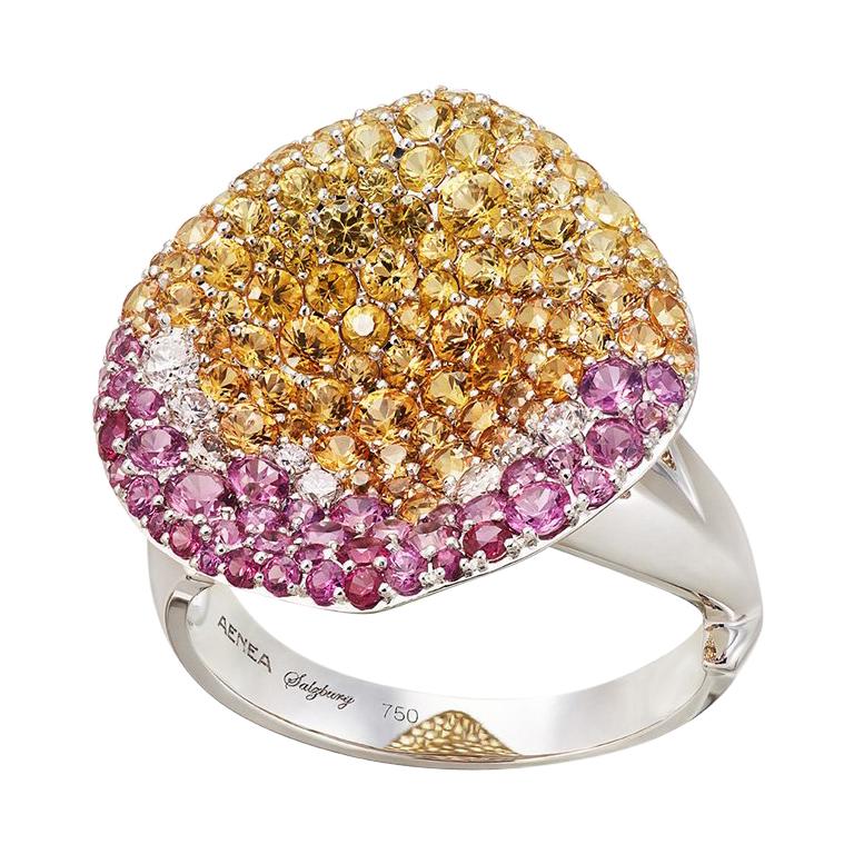 Anello in oro bianco 18 carati con diamanti bianchi e rubini In condizioni Nuovo in vendita a Salzburg, AT