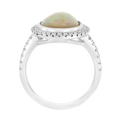 18 Karat White Gold White Opal Ring '2 2/3 Carat'