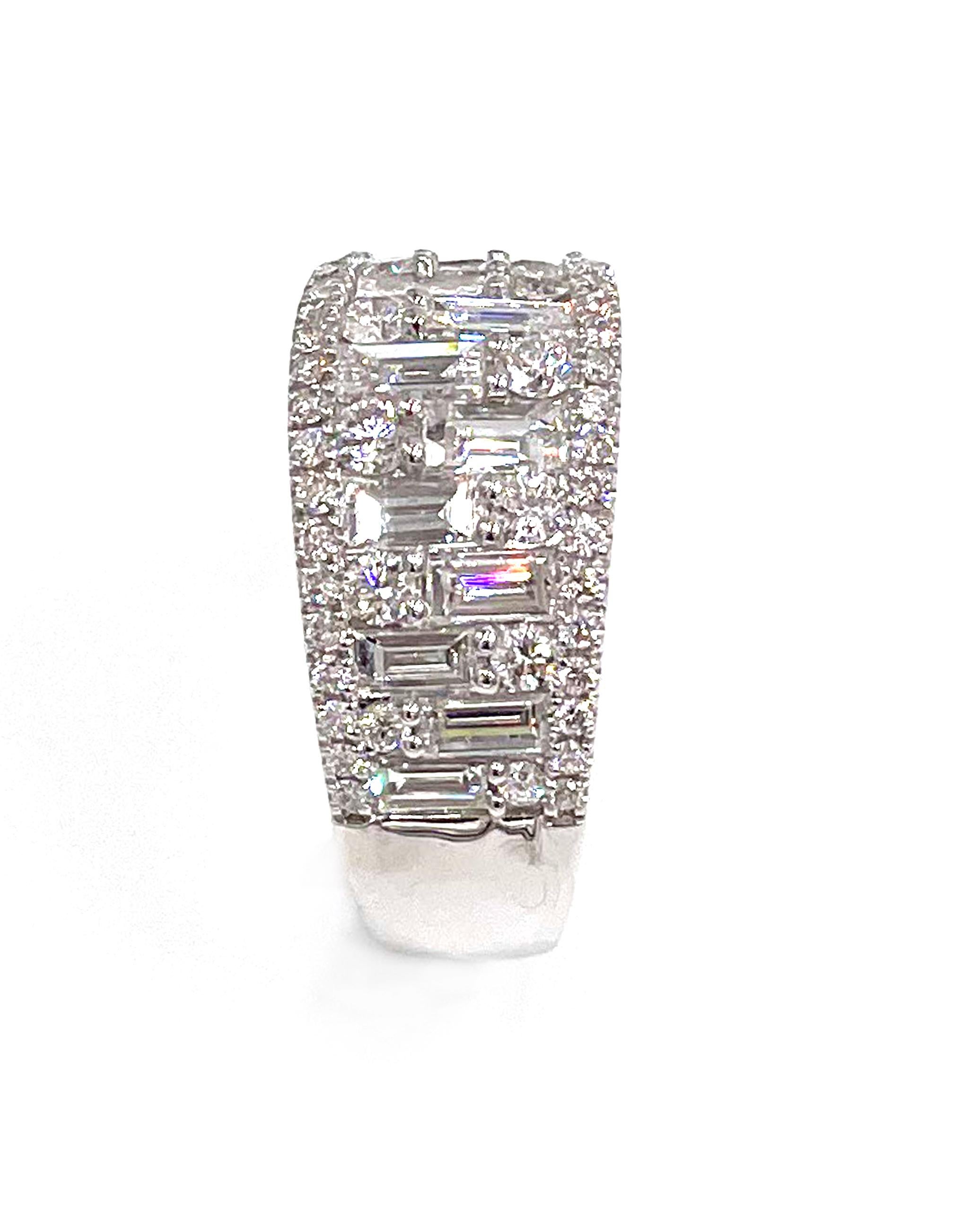 Contemporary 18k White Gold Wide Diamond Ring with Baguettes For Sale