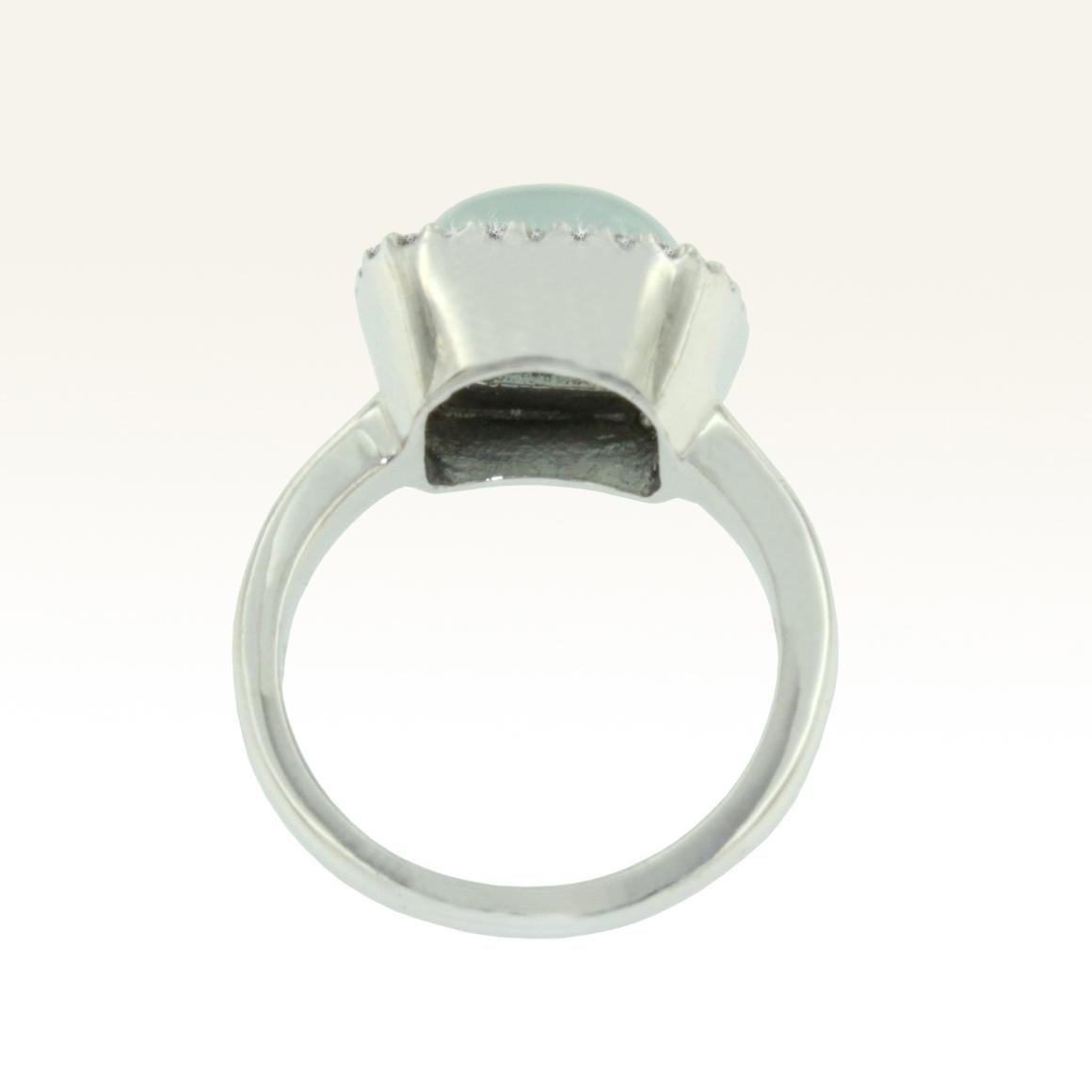 Modern 18 Karat White Gold with Aquamarine Milk and White Diamonds Ring For Sale