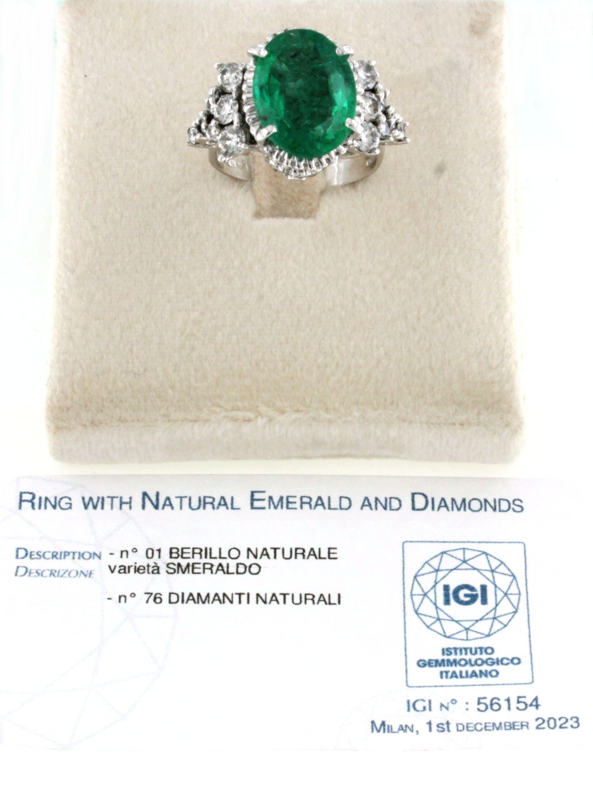 18k White Gold with Certificate Emerald and White Diamonds Engagement Ring For Sale 13