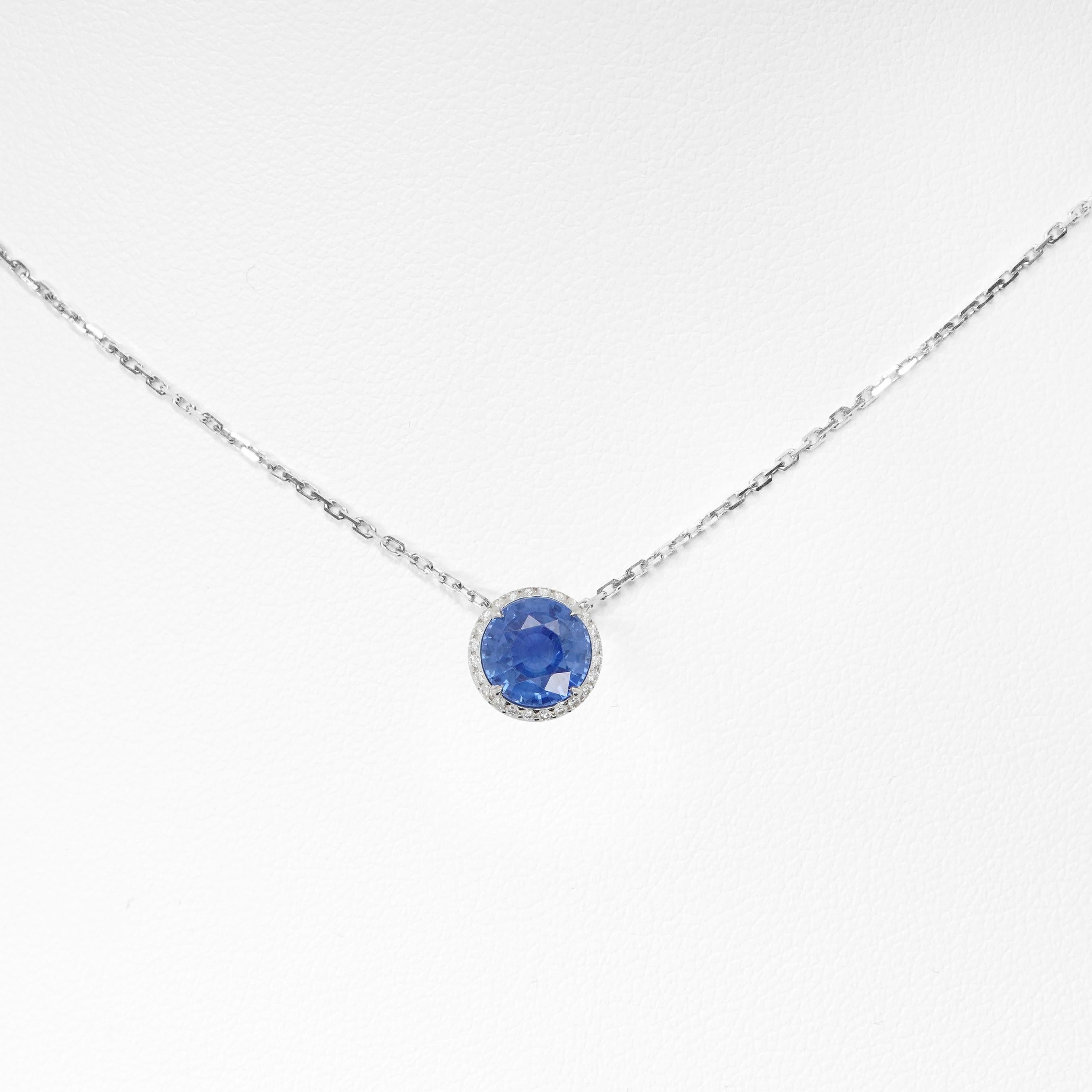 18K White Gold Necklace With Sapphire 3.04 ct. In New Condition For Sale In New York, NY