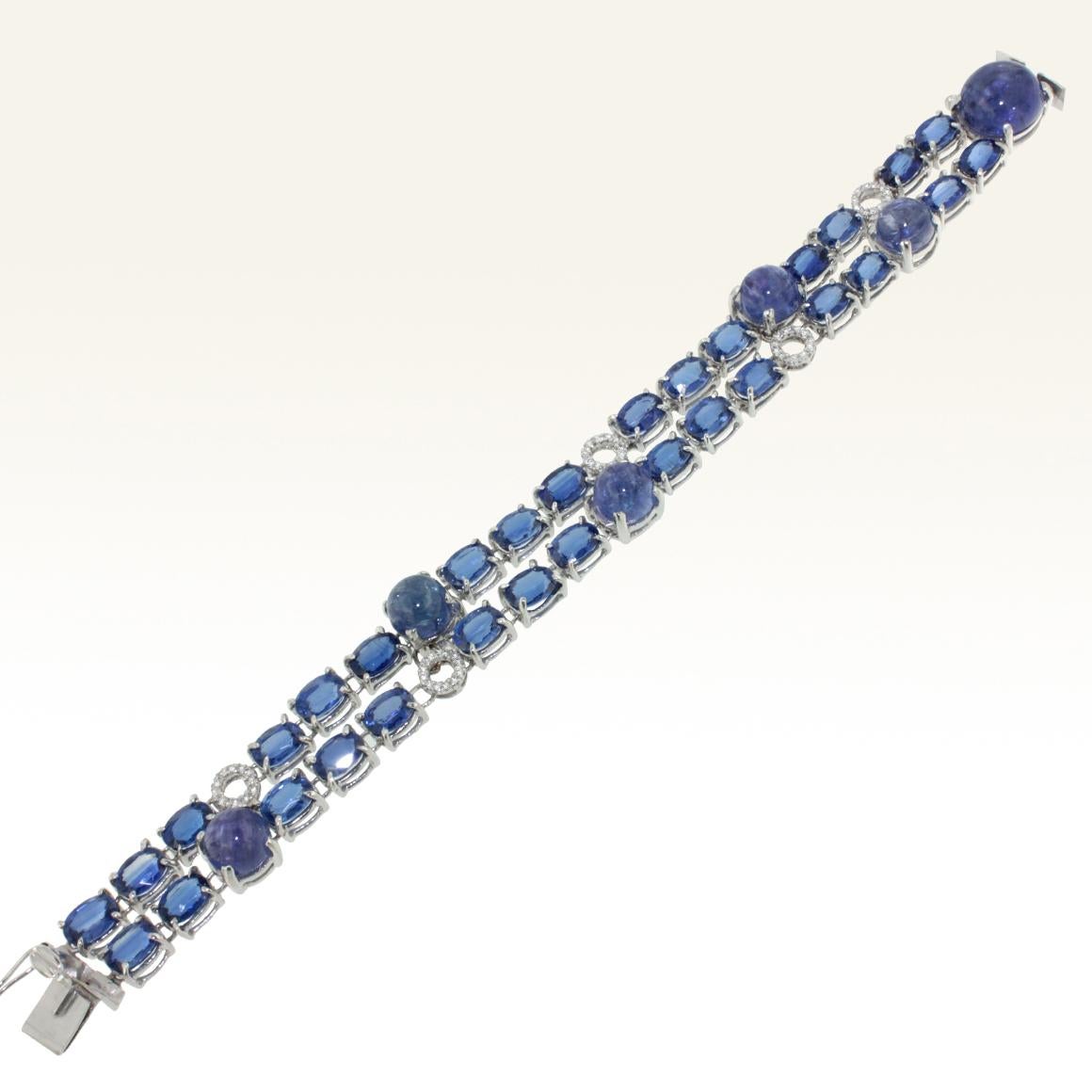 18 Karat White Gold with Tanzanite and White Diamond Bracelet and Earrings Set In New Condition In GALLARATE, IT
