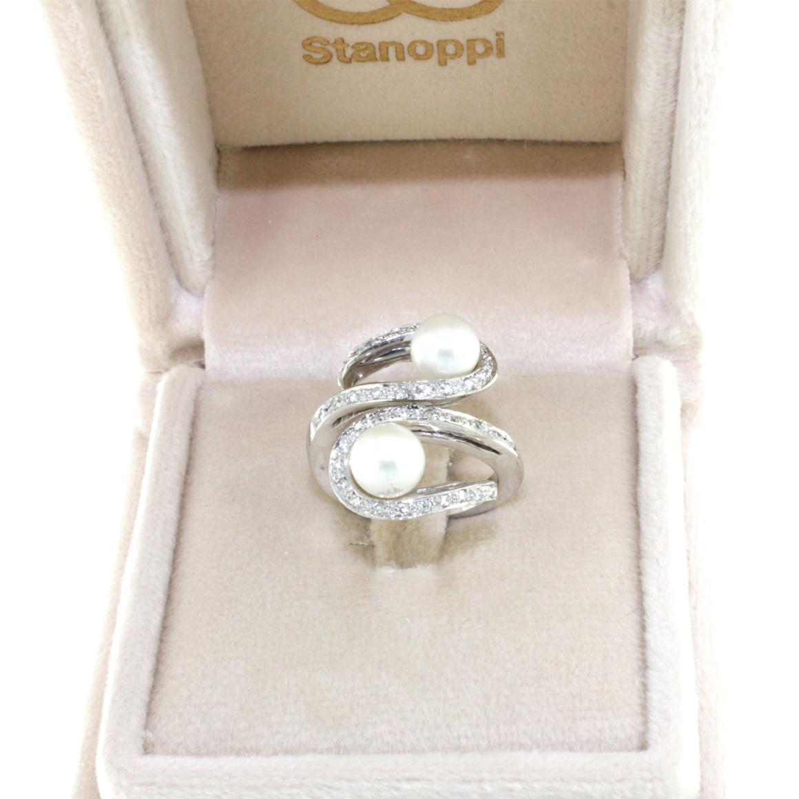 Ring aus 18 Karat Weißgold mit weißen Perlen und weißen Diamanten für Damen oder Herren