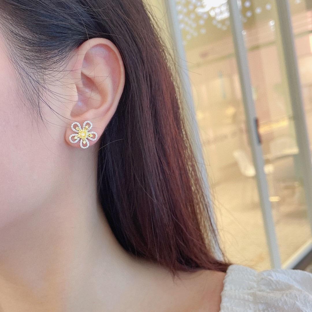 Cushion Cut 18K White Gold Yellow Diamond Earrings For Sale