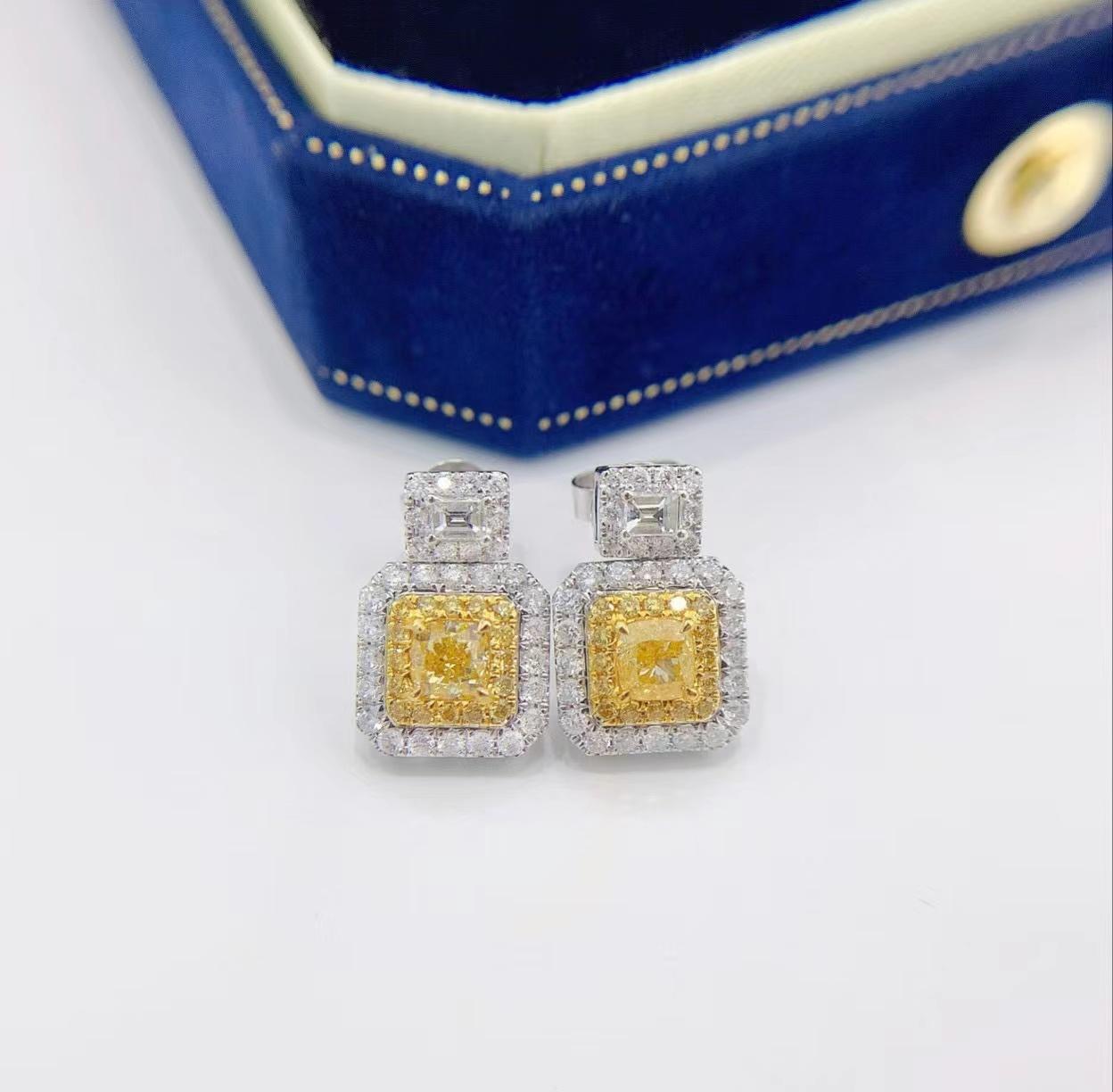 Boucles d'oreilles en or blanc 18K et diamant jaune Neuf - En vente à Hong Kong, HK