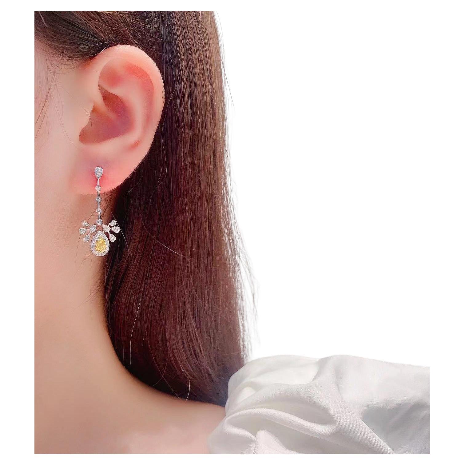 18K White Gold Yellow Diamond Earrings