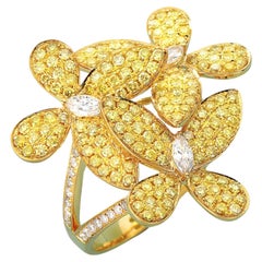 18K White Gold Yellow Diamond Flower Ring