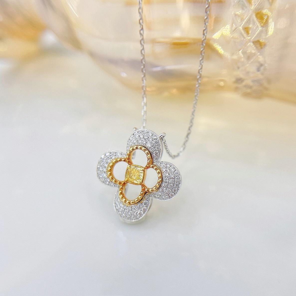Moderno Collana con diamanti gialli in oro bianco 18 carati in vendita