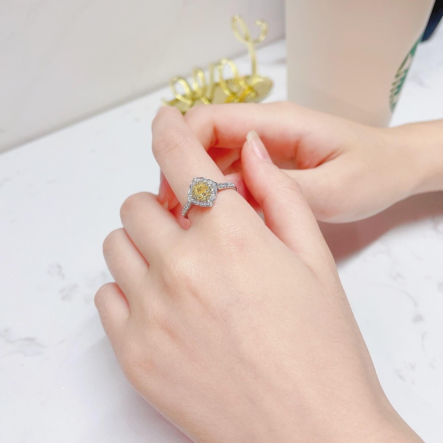 Cushion Cut 18K White Gold Yellow Diamond Ring For Sale