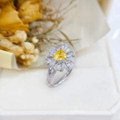 18K White Gold Yellow Diamond & Rose Cut Diamond Cocktail Ring
