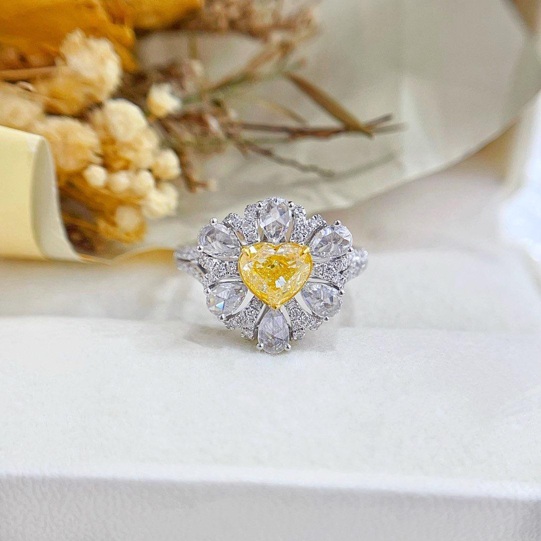 Modern 18K White Gold Yellow Diamond & Rose Cut Diamond Cocktail Ring For Sale