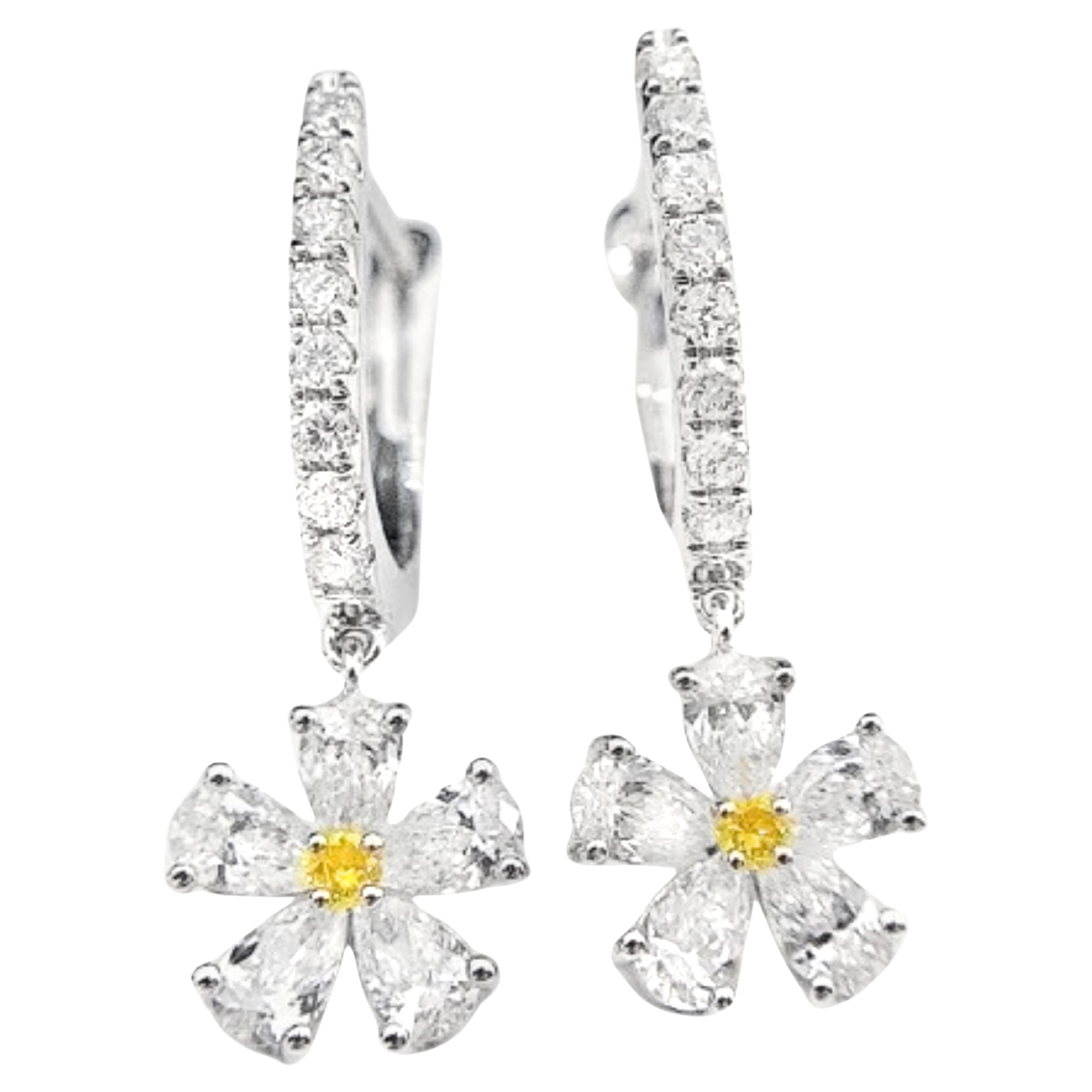 18K White Gold Yellow Diamond Star Dangle Earrings with Diamonds