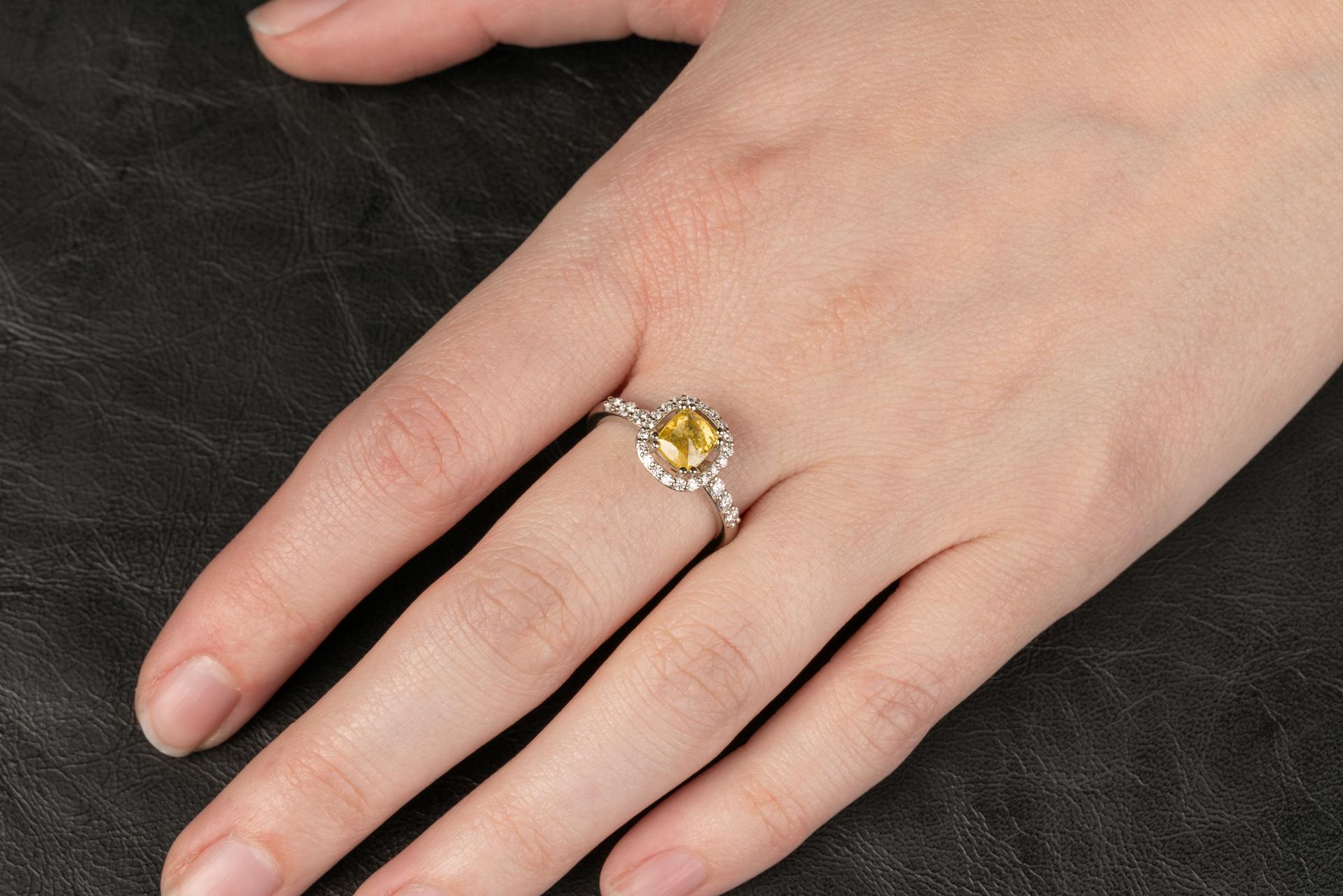 18 Karat White Gold Yellow Rose Cut Diamond Ring with White Diamond Halo In New Condition For Sale In Greenville, SC