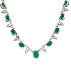 18 Karat White Gold Zambian Royal Blue Green Emerald Oval Natural Beryl Necklace