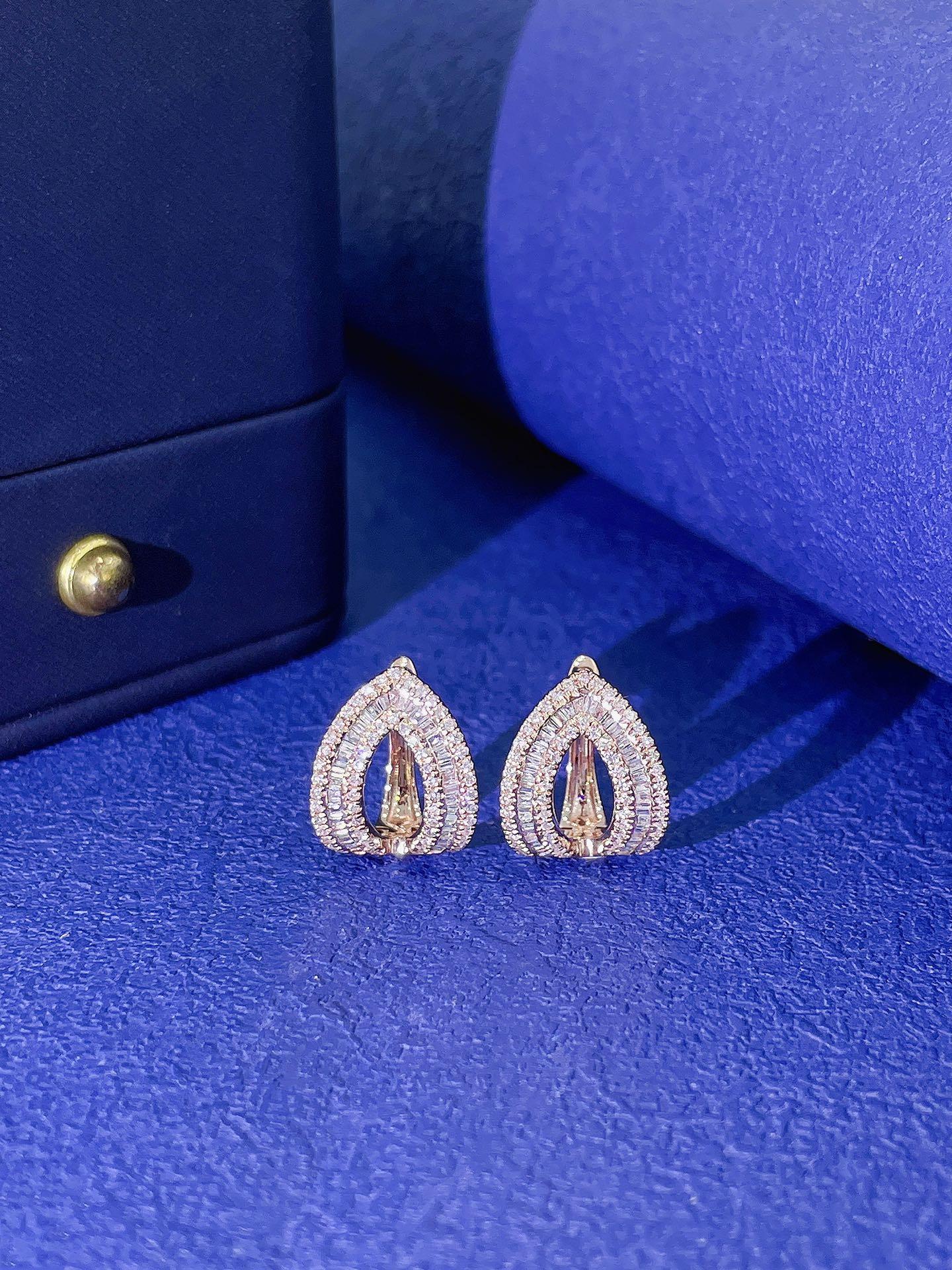 Women's 18k White Rose and Yellow Gold V-Shaped Hoop Earrings with Natural Diamonds For Sale