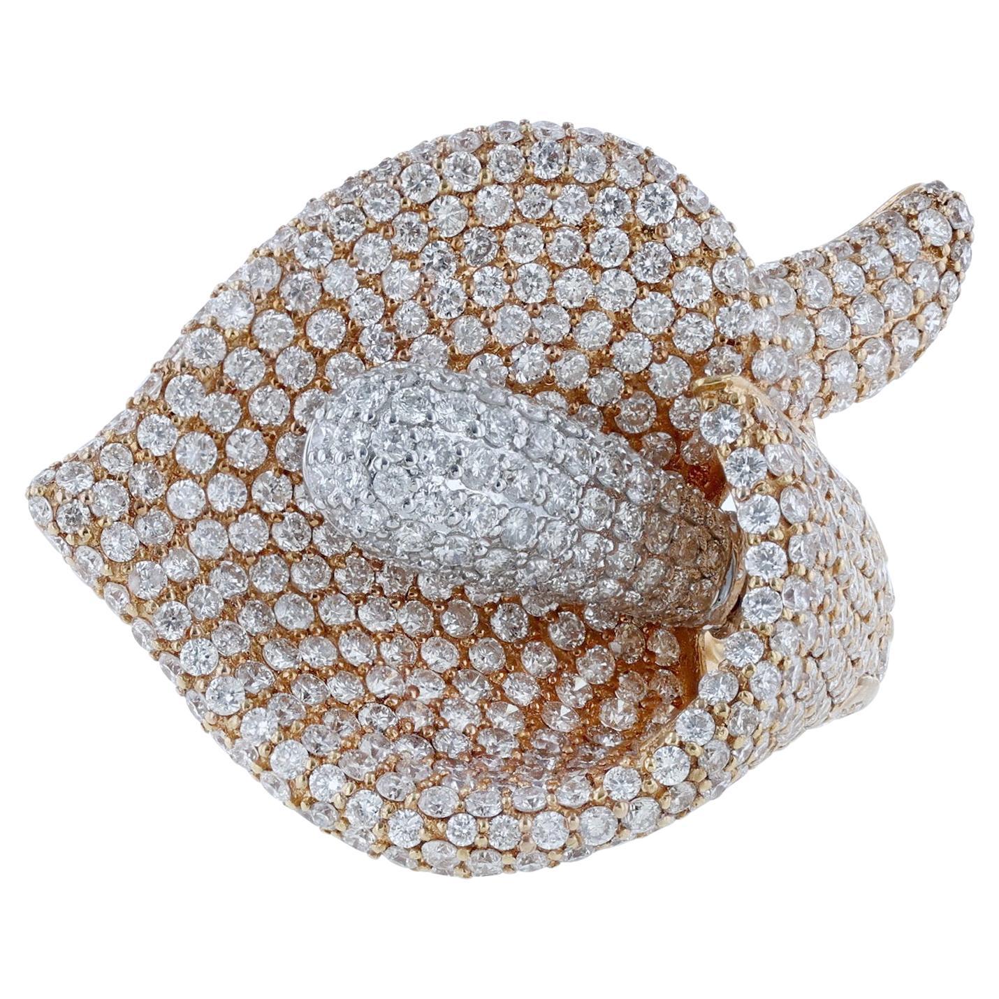 18K White Rose Gold Calla Lily Diamond Wrap Around Fashion Ring, 5.50ct. For Sale