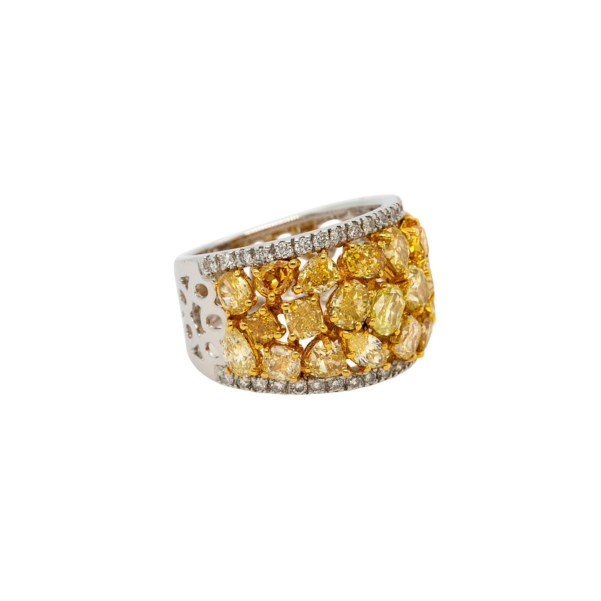 Diamond Details:
0.44ct Round Brilliant Natural Diamond
5.17ct Fancy Color Natural Diamond
G Color VS Clarity
Ring Material: 18k White & Yellow Gold
Ring Size: 6.5 (can be sized)
Total Weight: 7.9g(5.1dwt)
This item comes with a presentation