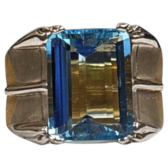 da uomo o donna Anello in oro bianco e giallo 18 carati da 5,10 carati con pietra acquamarina blu taglio smeraldo in vendita