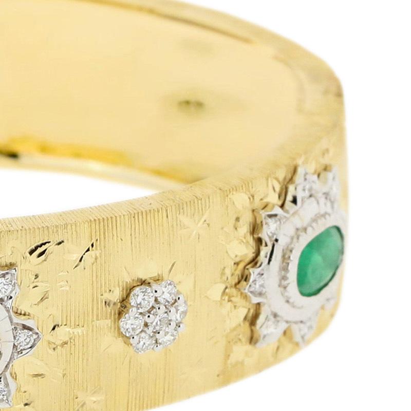 18K White & Yellow Gold Art Deco Emerald Diamond Bracelet in Florentine Finish In New Condition In Hong Kong, HK