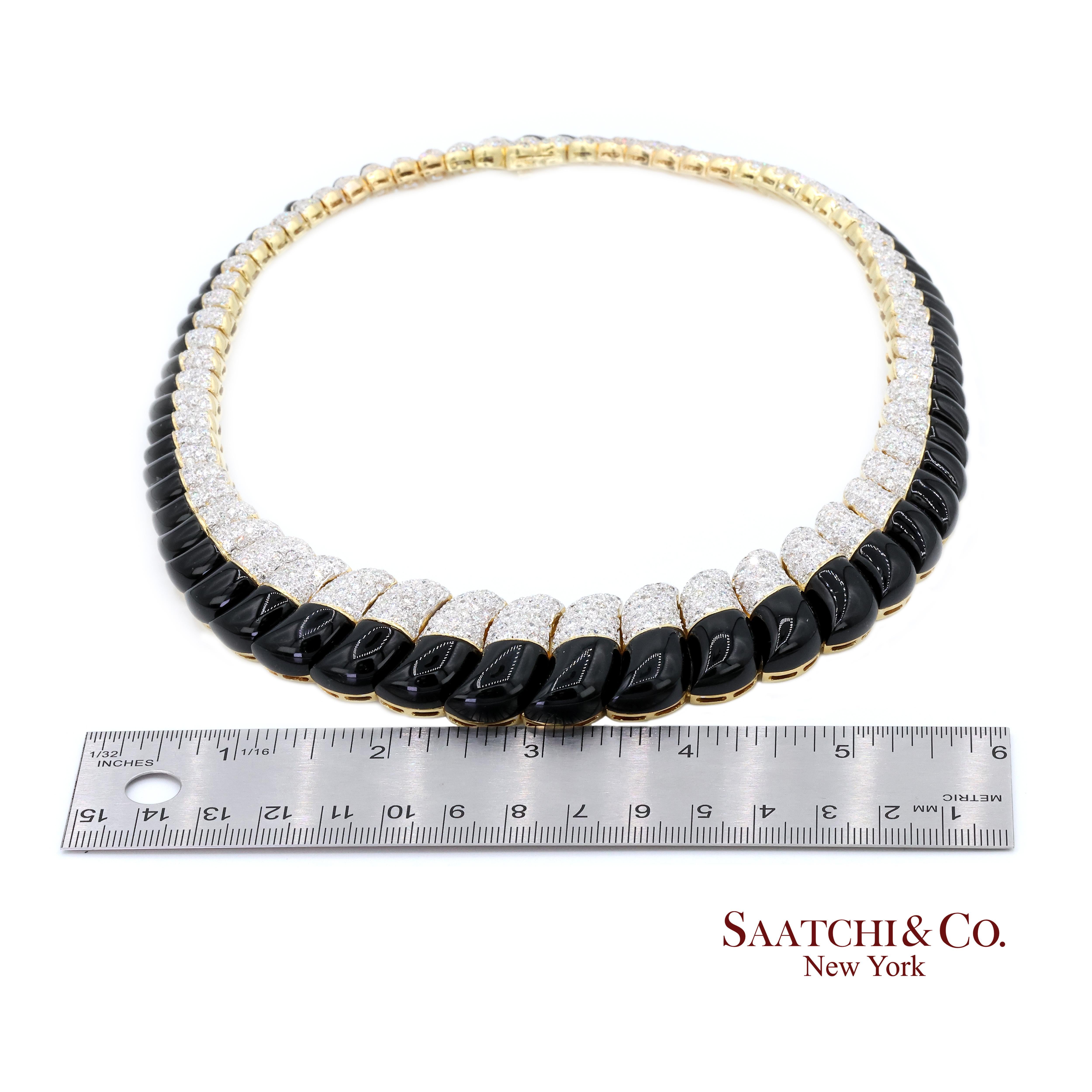 Collier en or blanc et jaune 18K composé d'onyx naturel noir et de diamants blancs naturels en vente 4