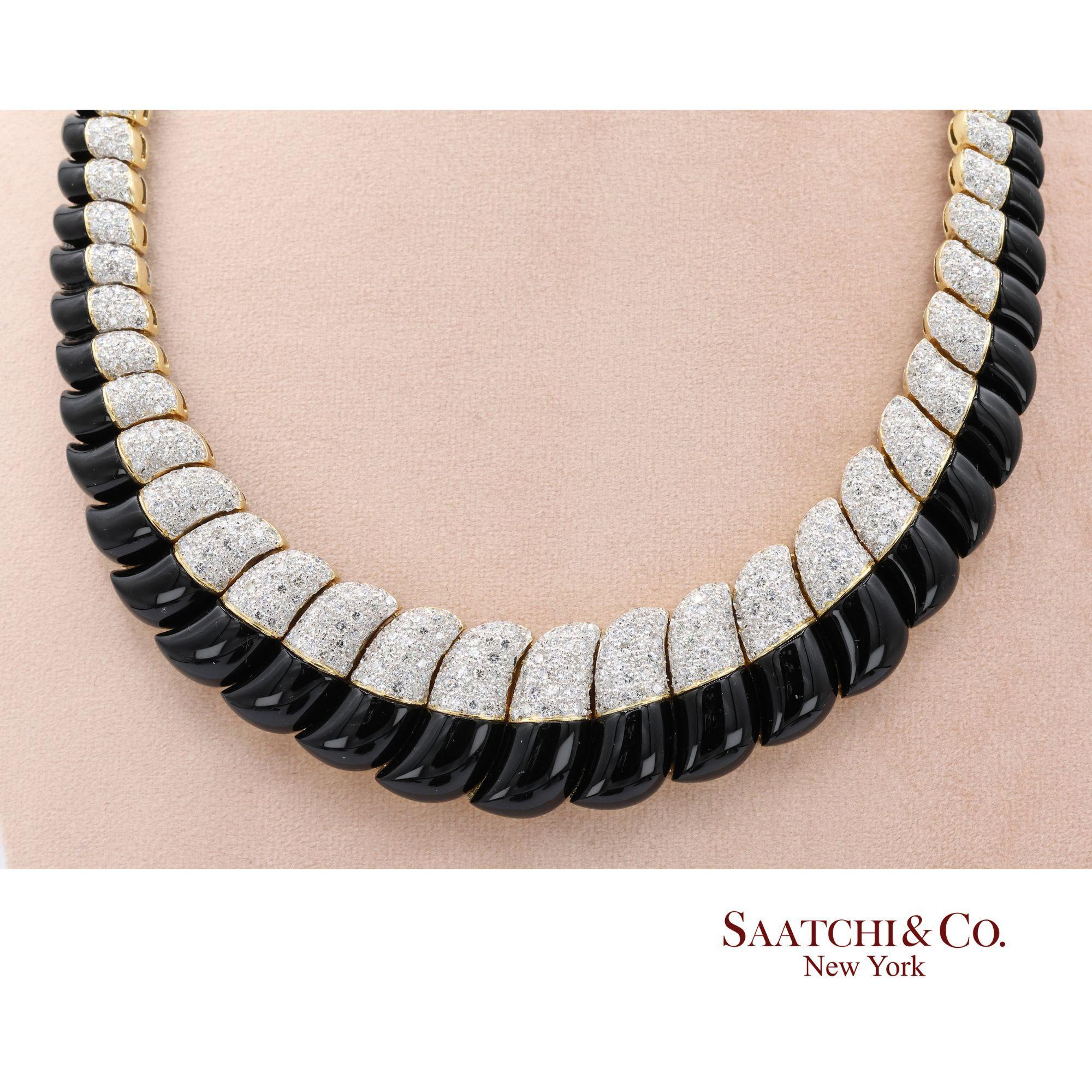 Collier en or blanc et jaune 18K composé d'onyx naturel noir et de diamants blancs naturels en vente 3