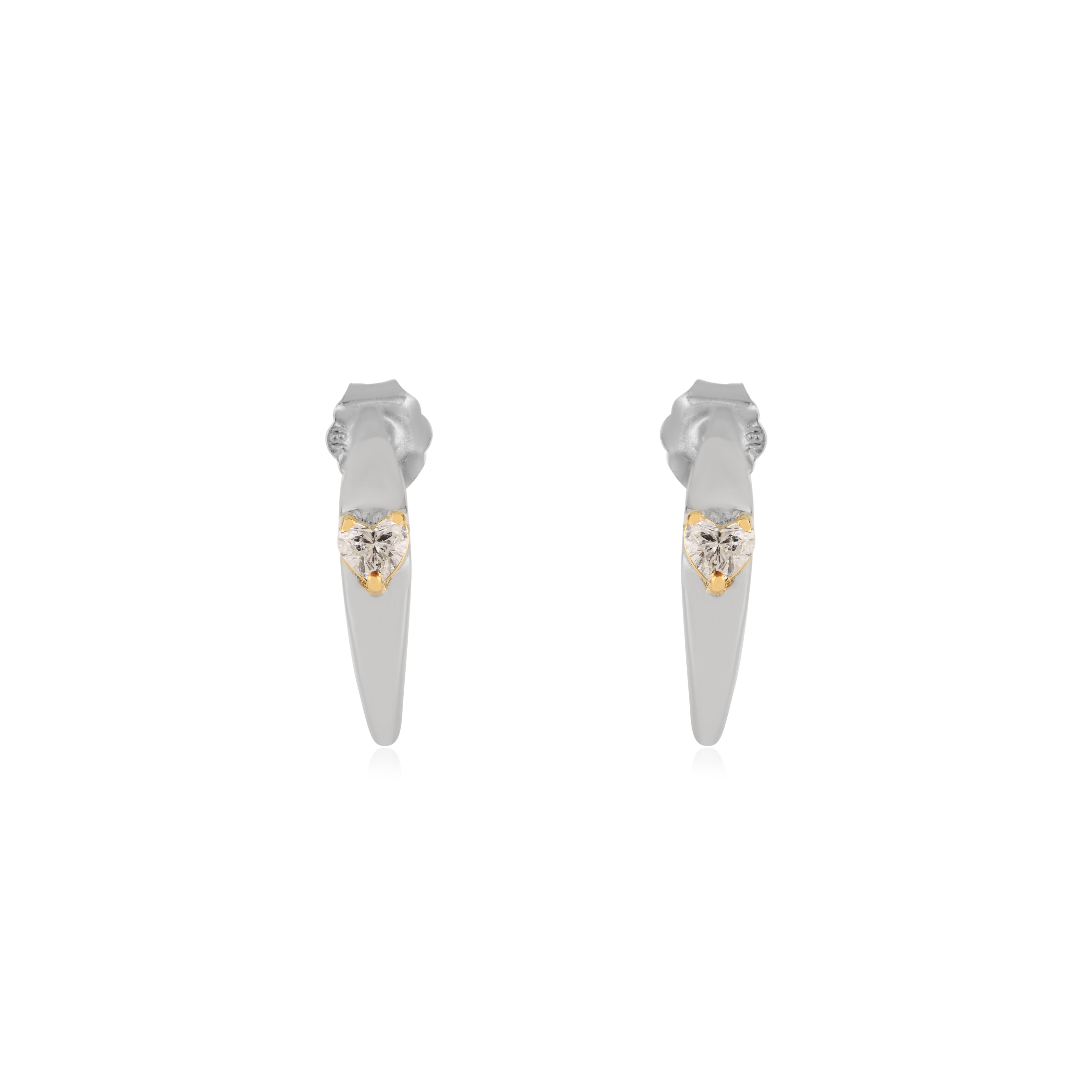 Boucles d'oreilles contemporaines en or blanc et jaune 18K avec diamant en forme de coeur en vente 1