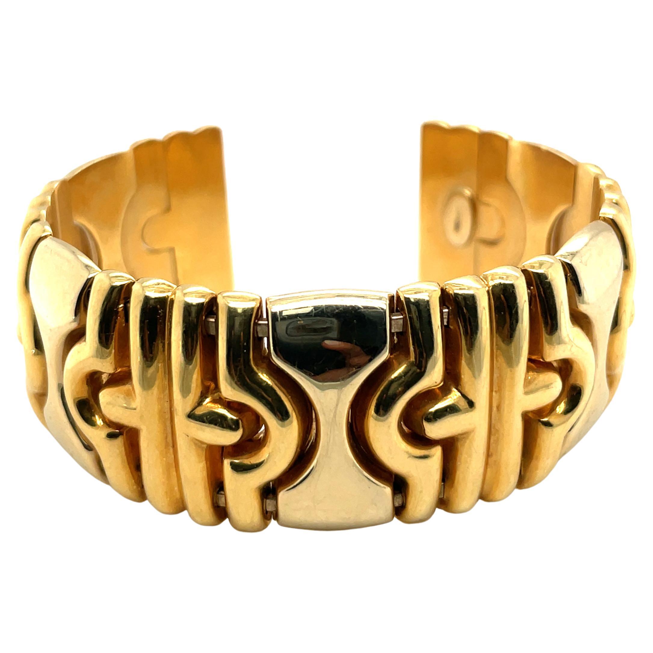 GRESSIDA Pure 24karat Yellow Gold Spring Cuff Bangle Bracelet For Sale