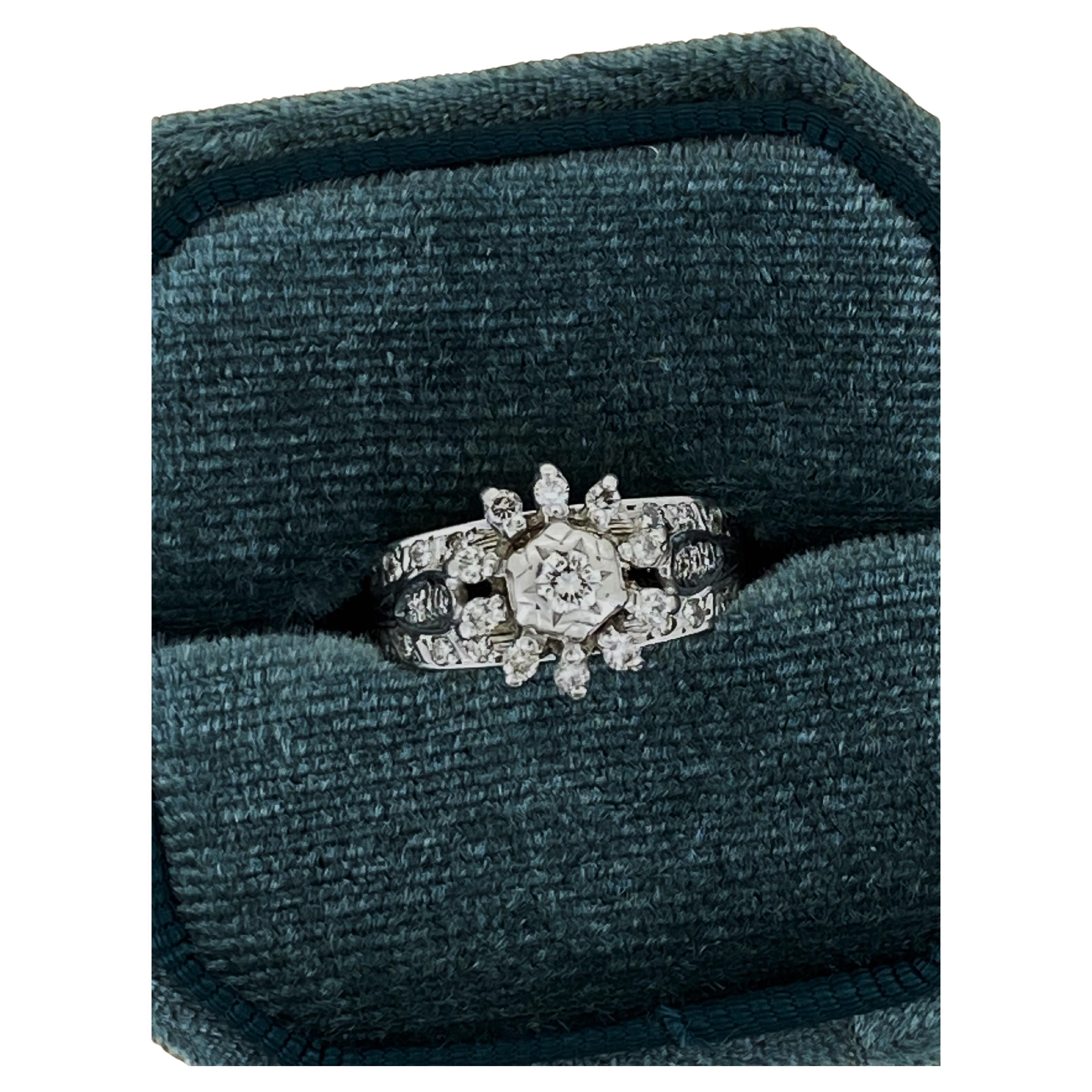 18K White & Yellow Gold Diamond Engagement Ring + 2 Diamond Bands (3 in 1 Set)