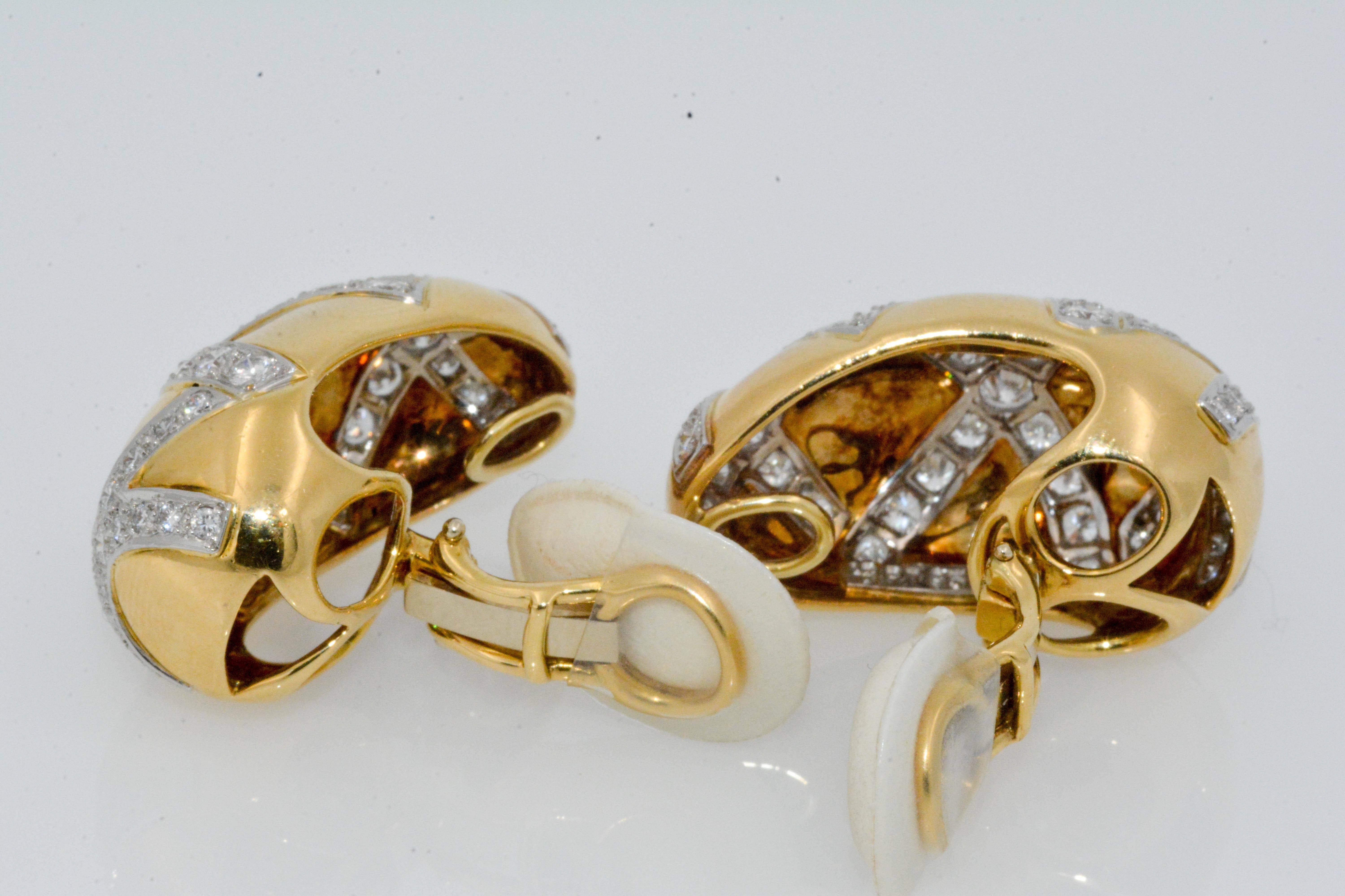 18 Karat White and Yellow Gold Dome Crisscross Clip-On Earrings In Excellent Condition In Dallas, TX