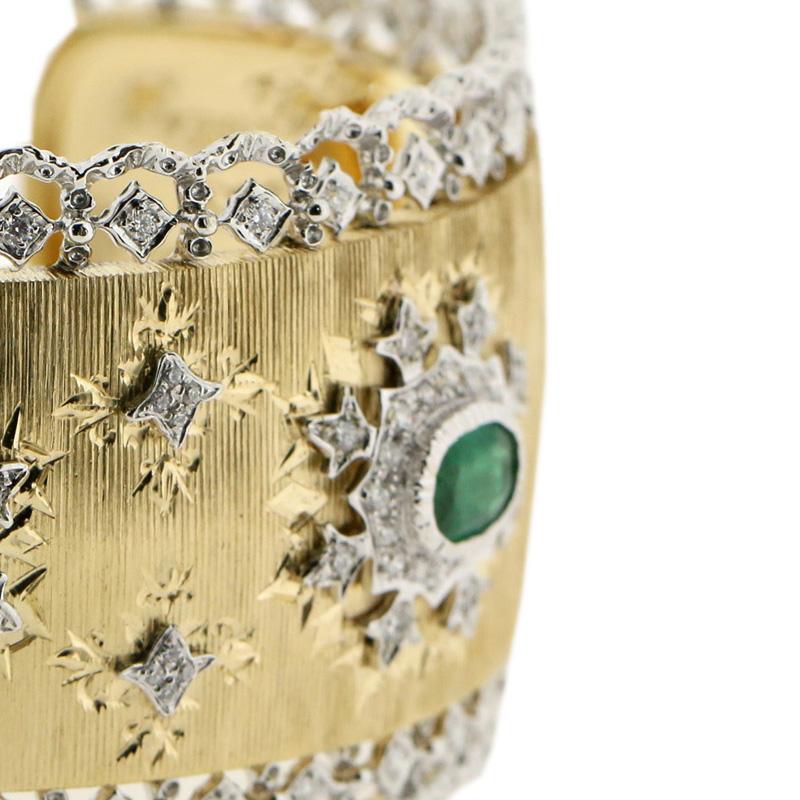 18 Karat Weiß- und Gelbgold Smaragd-Diamant-Armband mit durchbrochener florentinischer Oberfläche (Rundschliff)