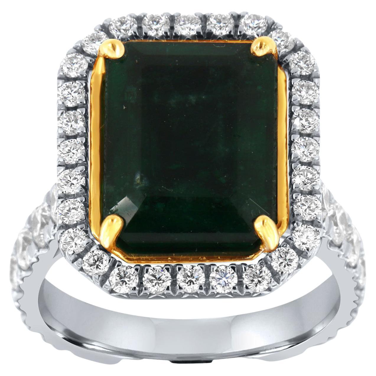 18 Karat Weiß- und Gelbgold GIA zertifizierter 6,83 Karat grüner Smaragd Halo Diamantring
