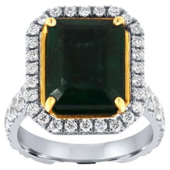 18 Karat Weiß- und Gelbgold GIA zertifizierter 6,83 Karat grüner Smaragd Halo Diamantring