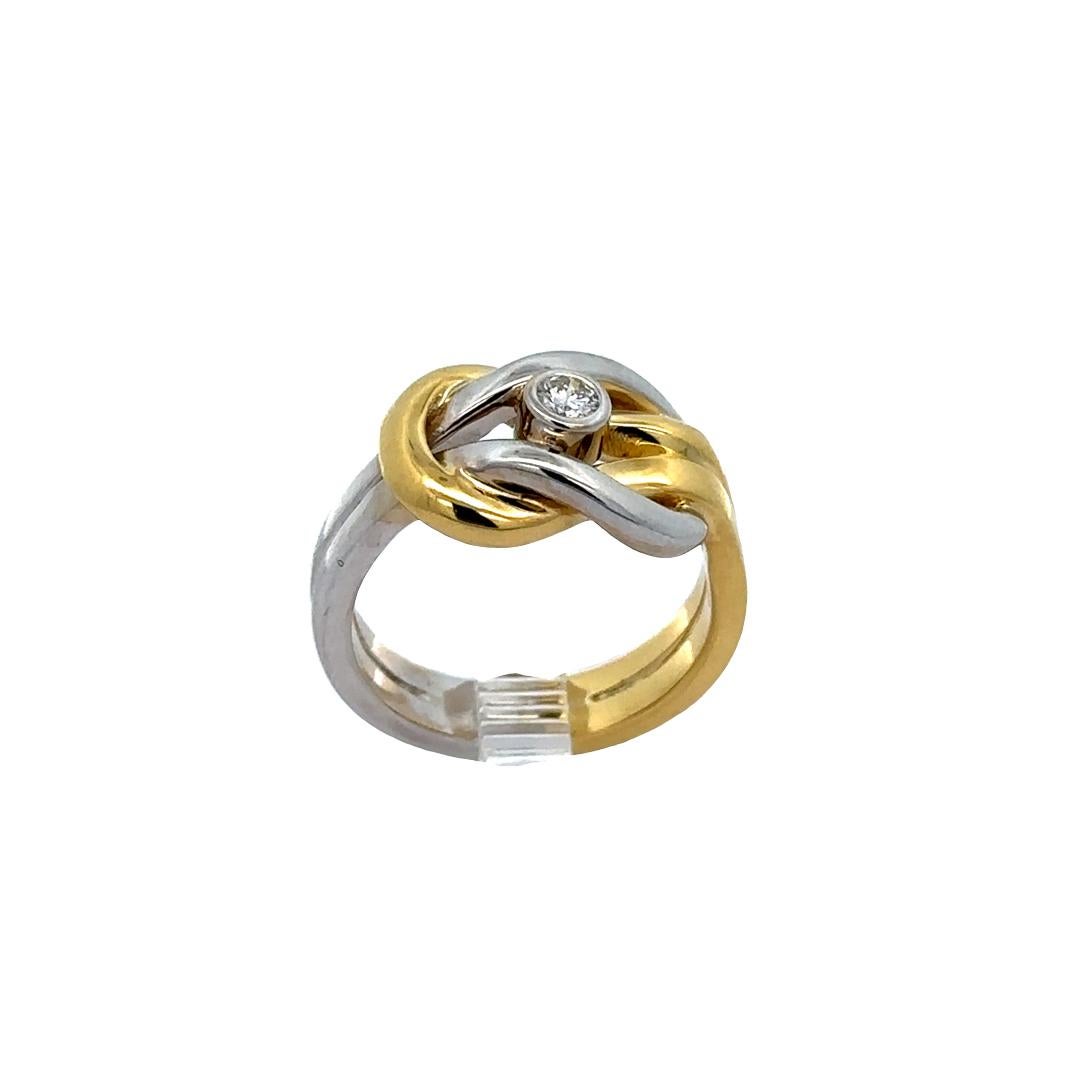 18k White & Yellow Gold Interlocking Knot 0.12ctw Round Diamond Solid Band Ring For Sale 1