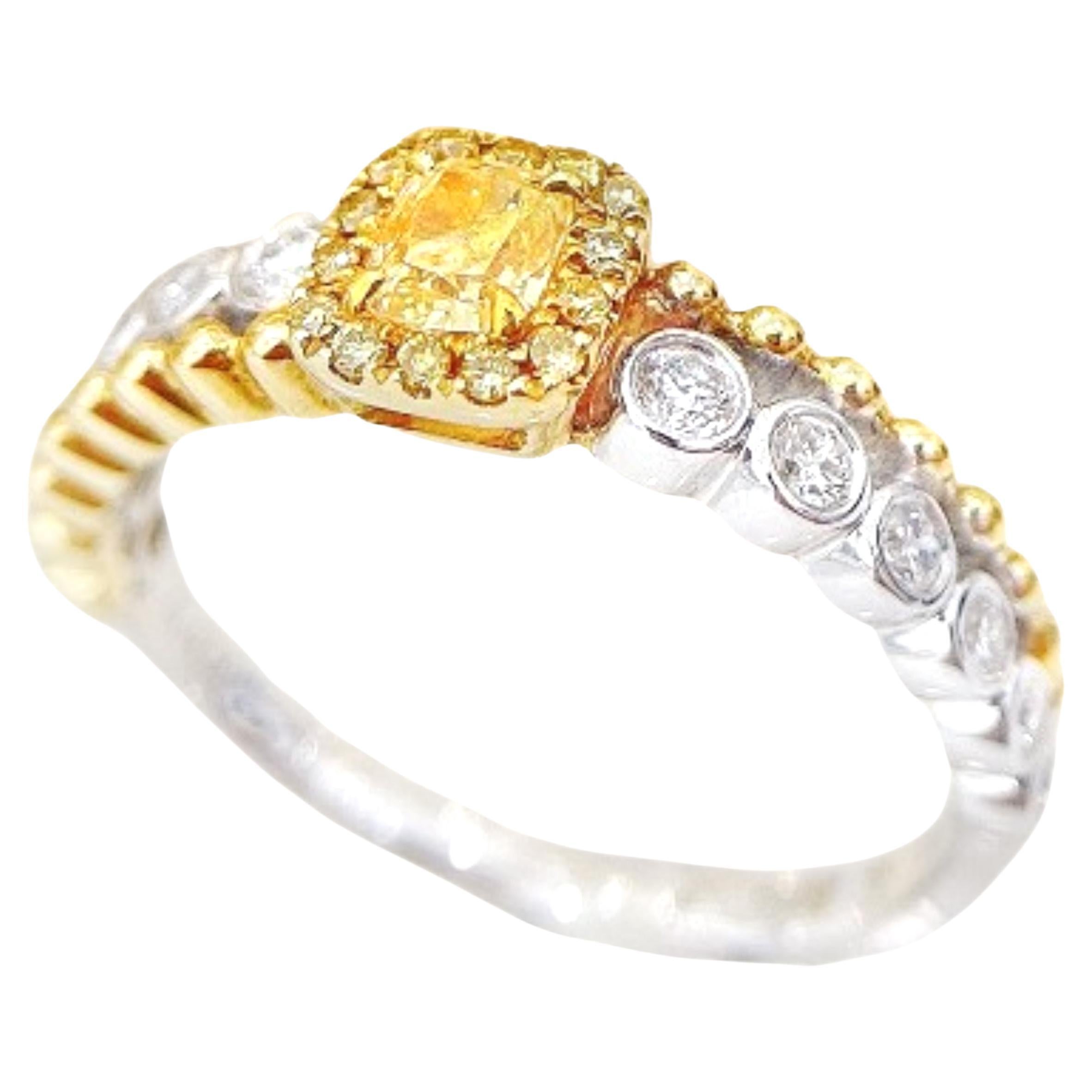 18K White & Yellow Gold Yellow Diamond Ring with Diamonds