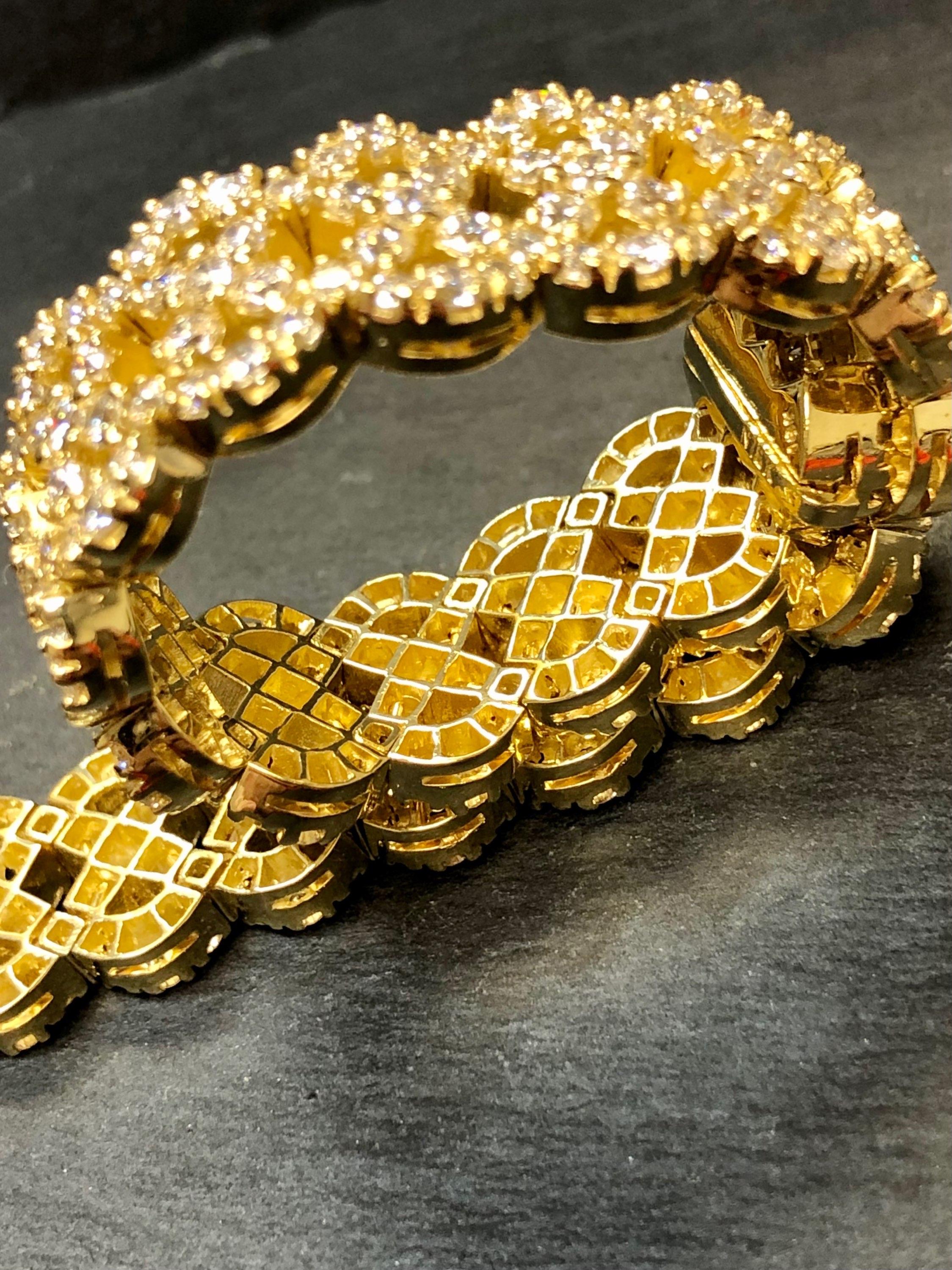 Vintage 18 Karat Gelbgold gewebtes breites Diamantarmband 12,90cttw G Vs 6,80