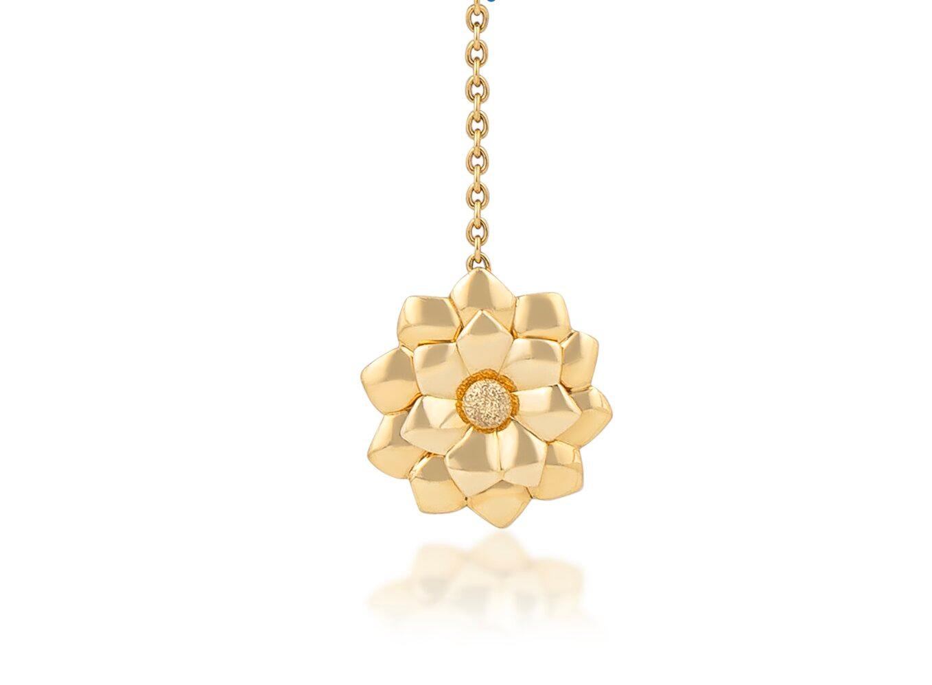 Chaîne collier en or jaune 18 carats à motif de fleurs Pour femmes en vente