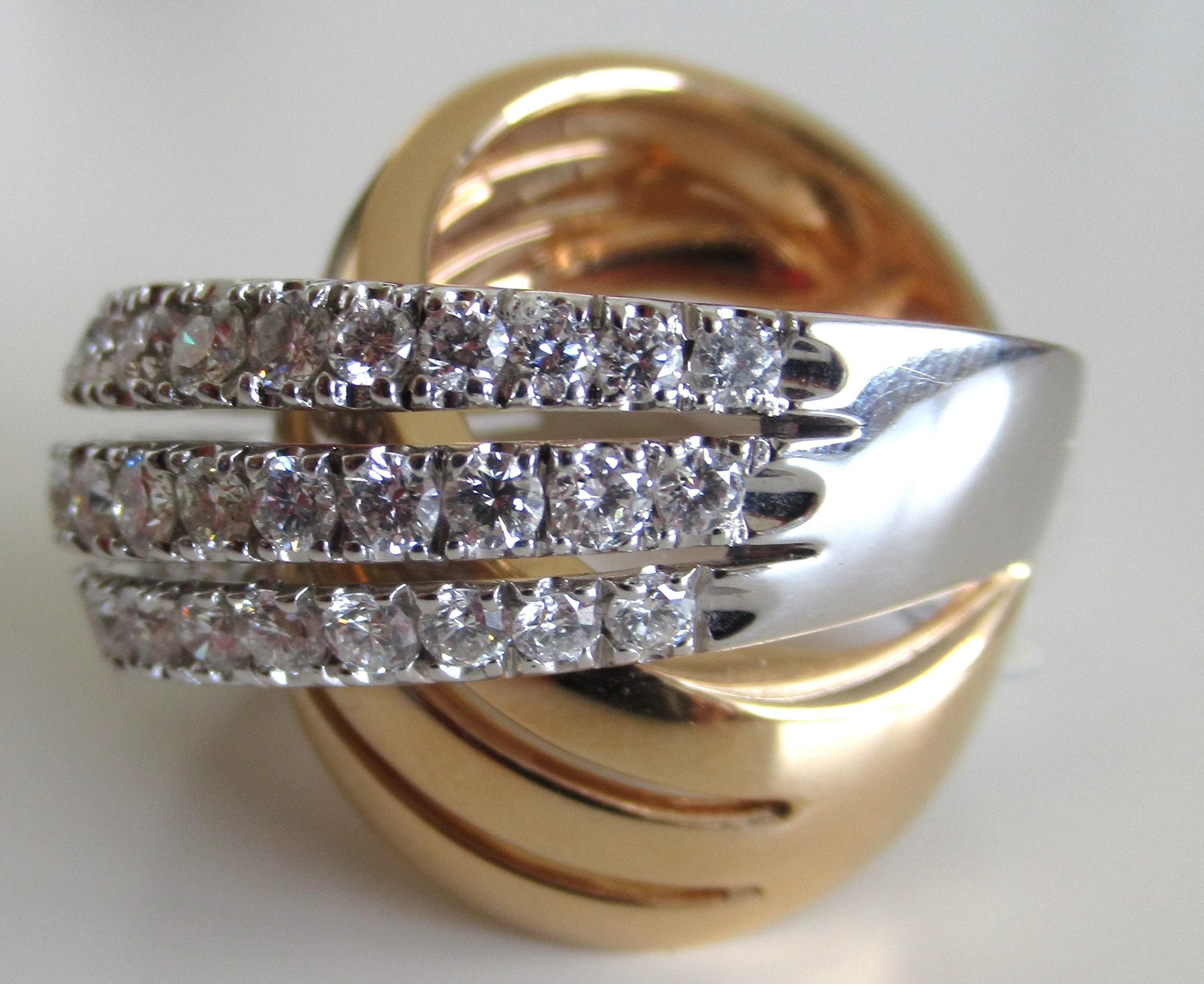 18 Karat Yellow and White Gold 2.90 Carat Diamonds Cocktail Ring In New Condition For Sale In Genoa, IT