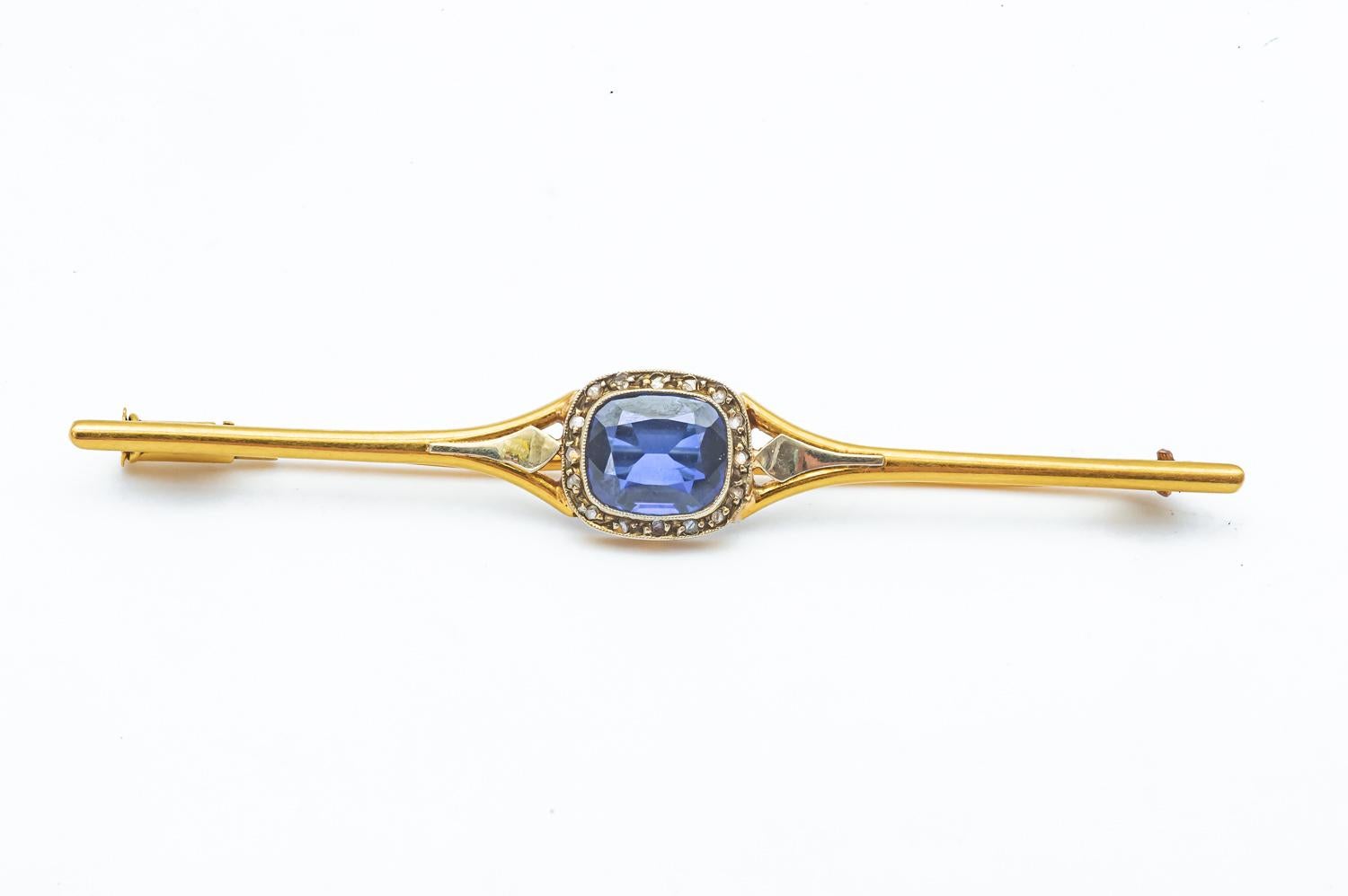 Artisan 18K Yellow and White Gold Brooch with Blue Sapphire and Diamonds
