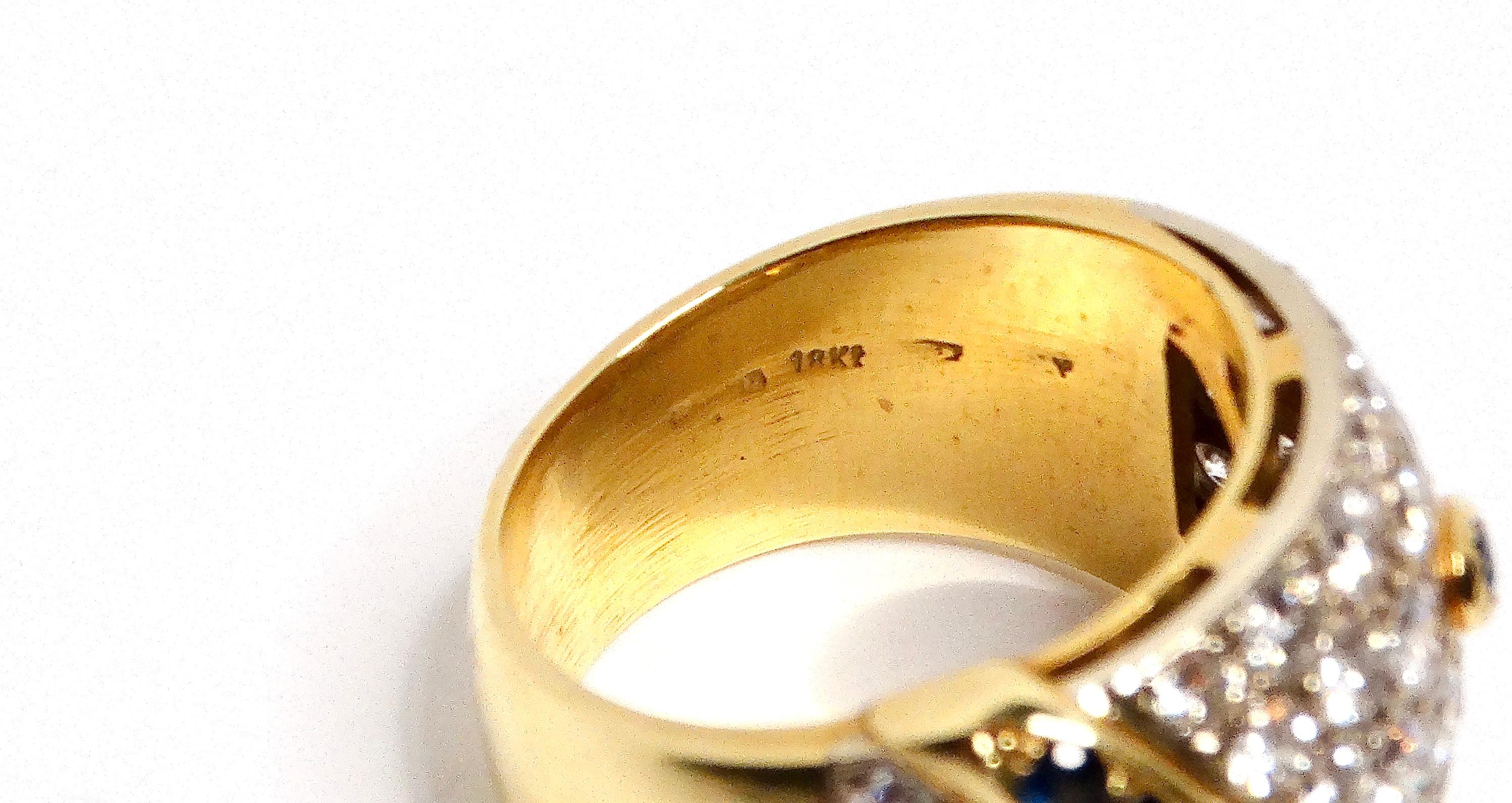 Women's 18k Yellow and White Gold Diamond and Sapphire Cocktail Ring For Sale